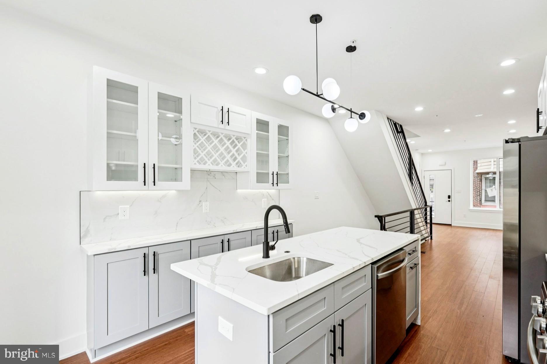 GRAYS FERRY - Residential Lease