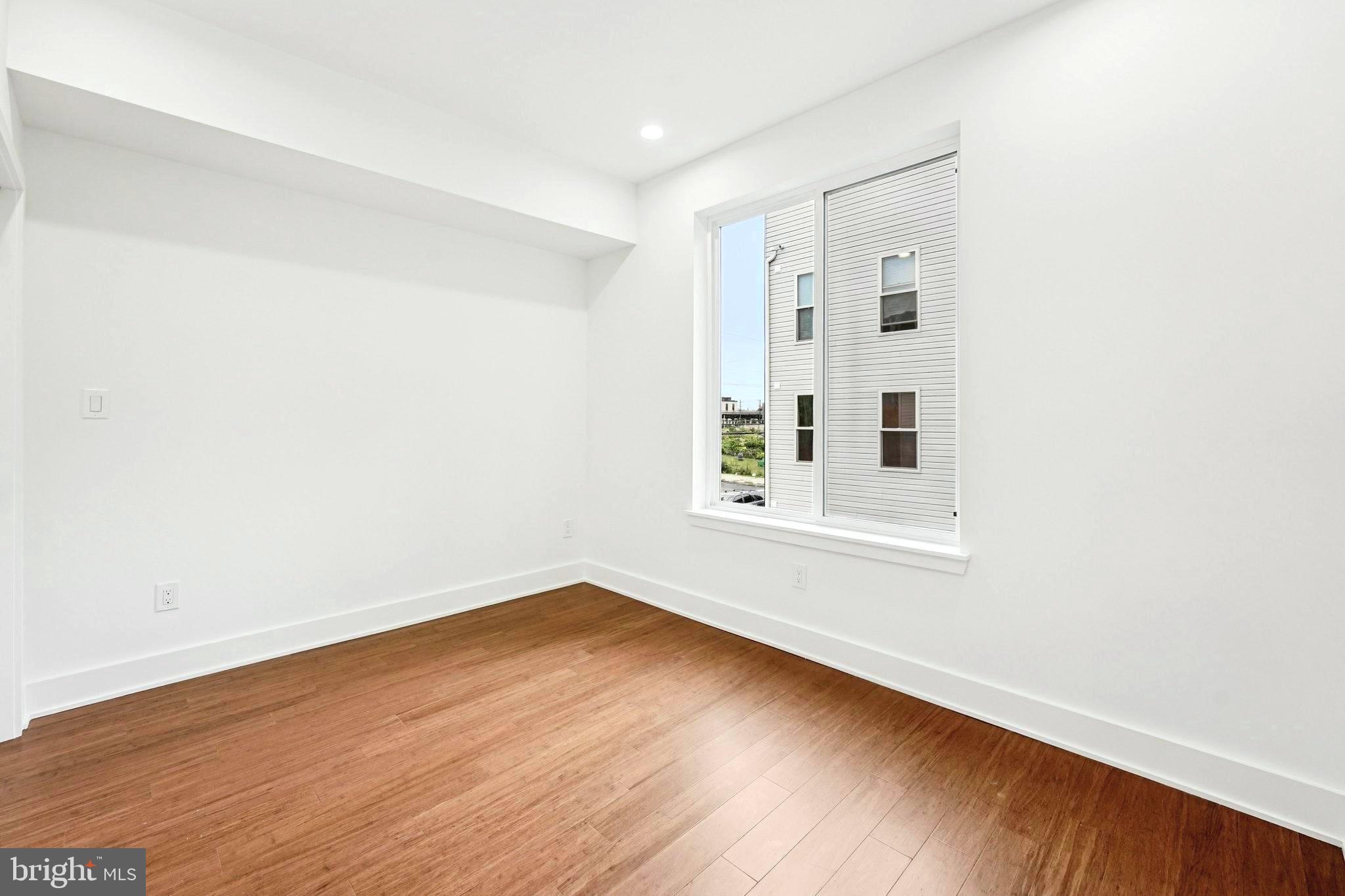 GRAYS FERRY - Residential Lease