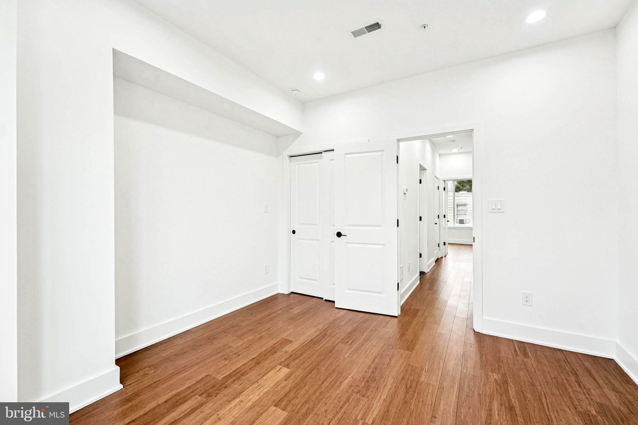 GRAYS FERRY - Residential Lease