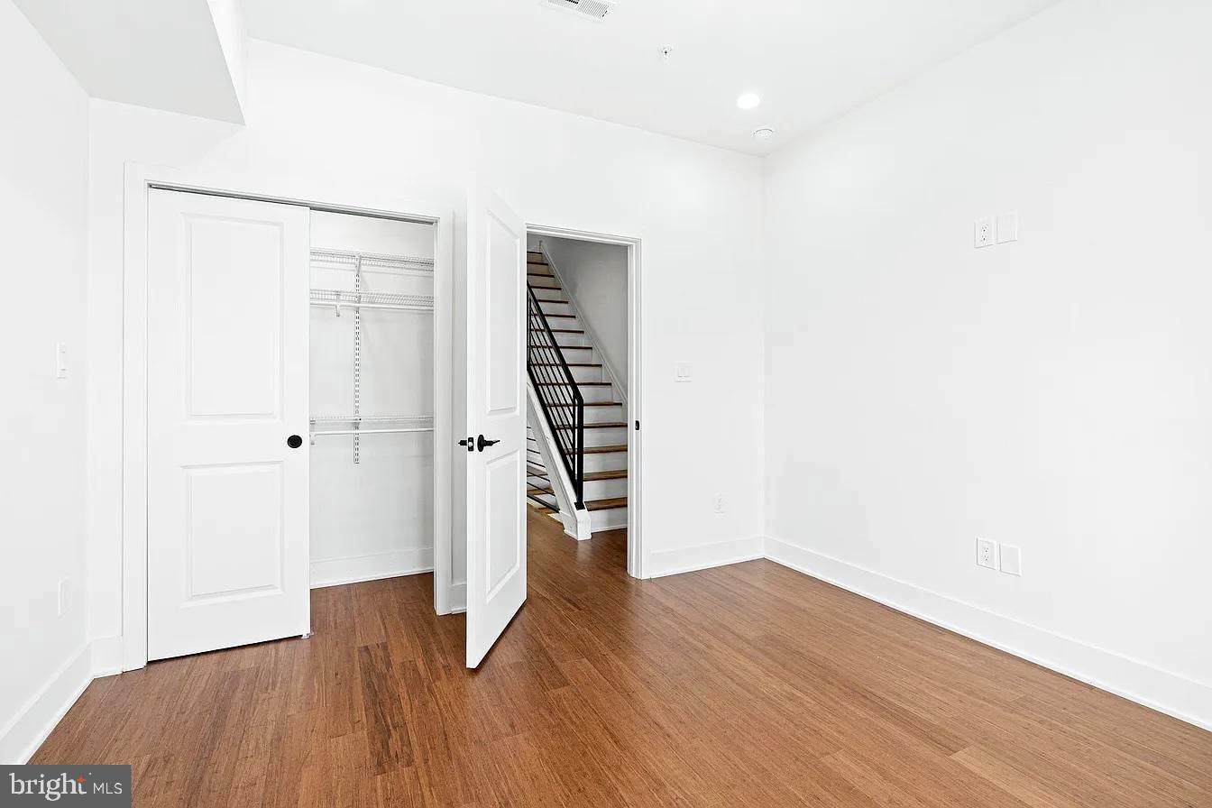 GRAYS FERRY - Residential Lease