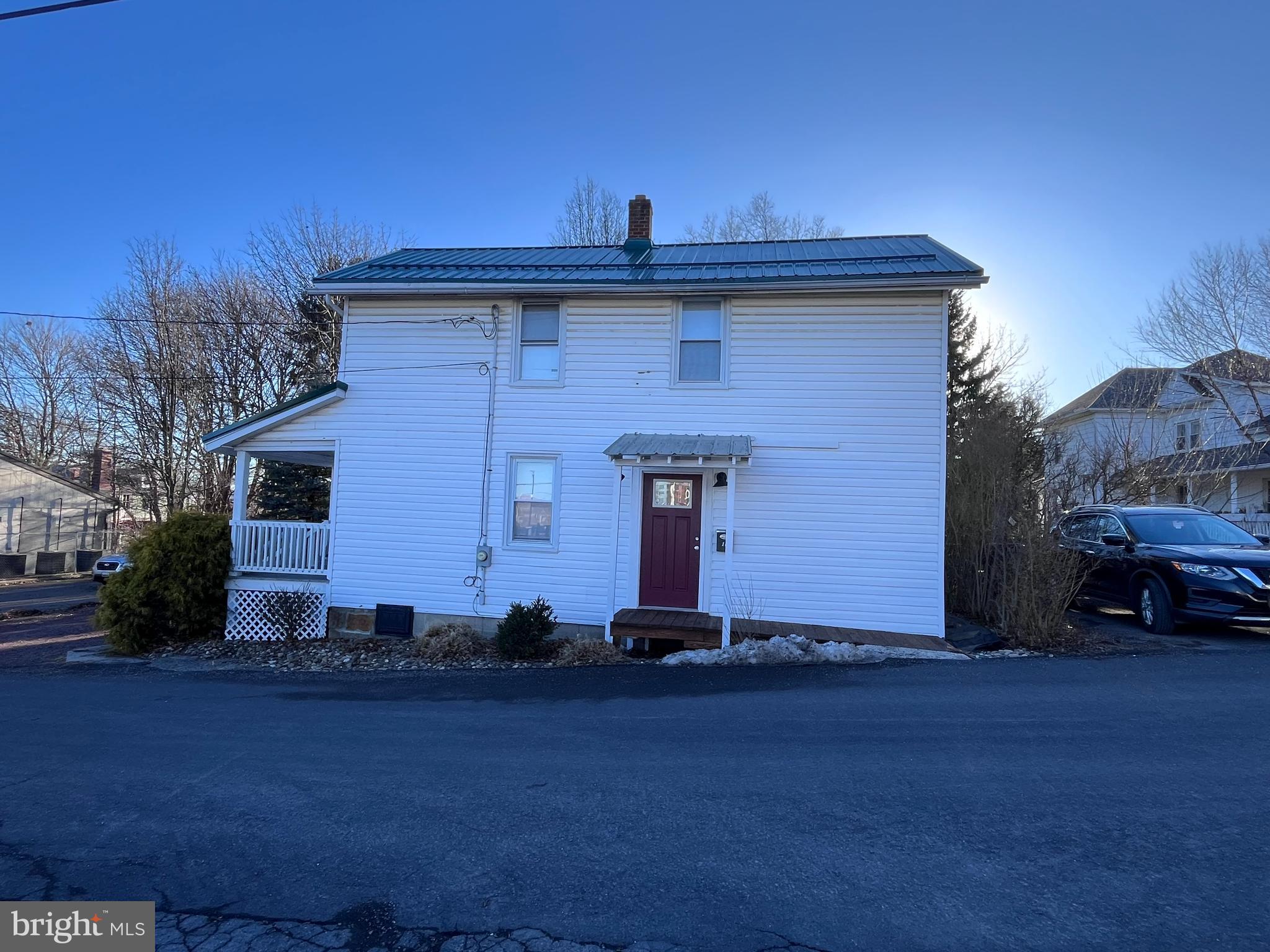 WEST SIDE - Residential