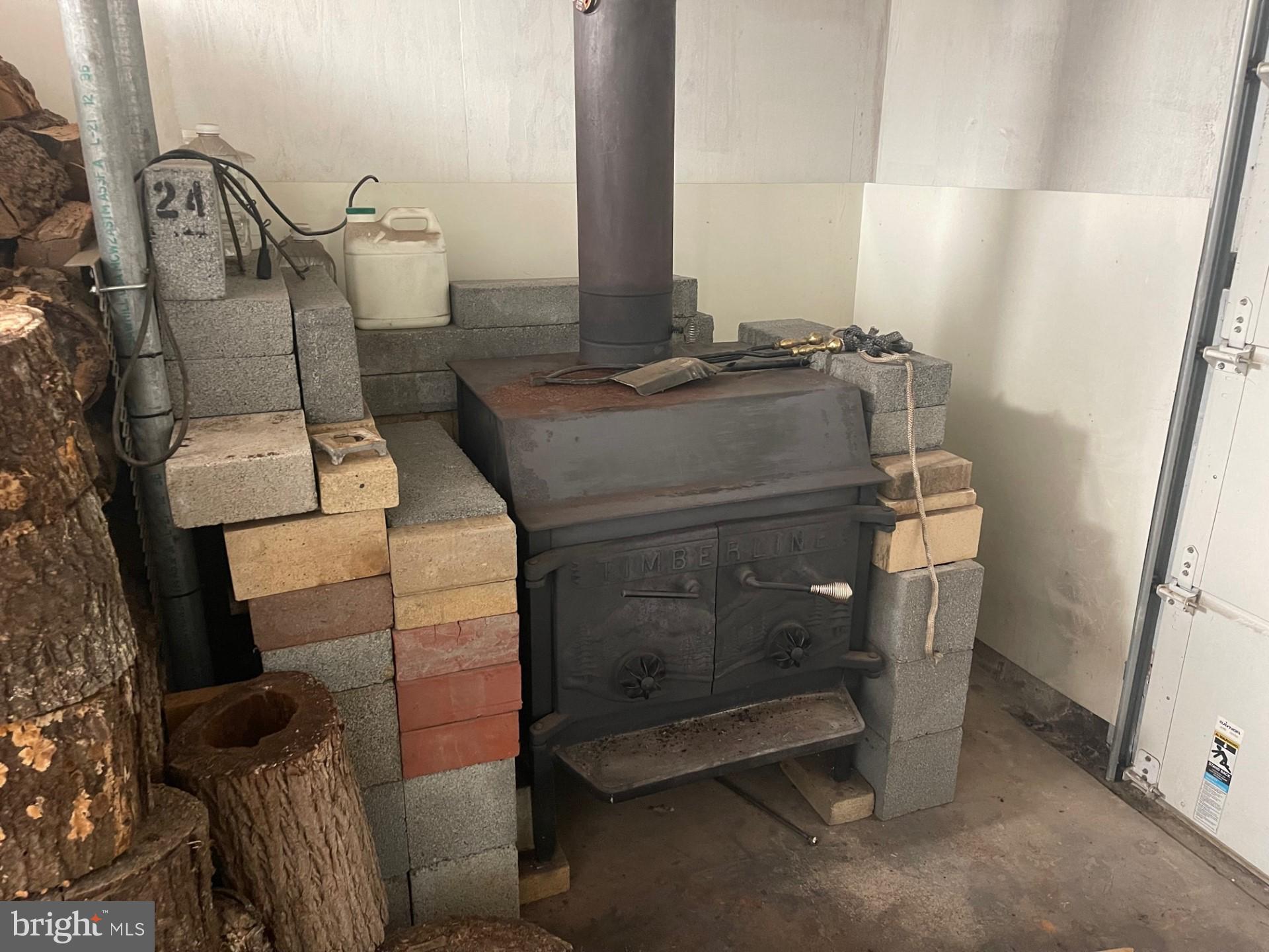 POETS COLONY - Residential