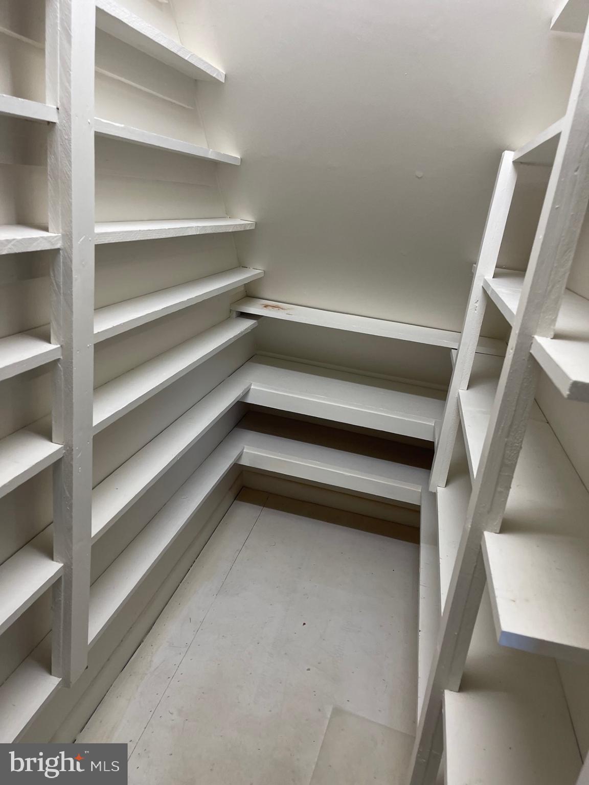 POETS COLONY - Residential