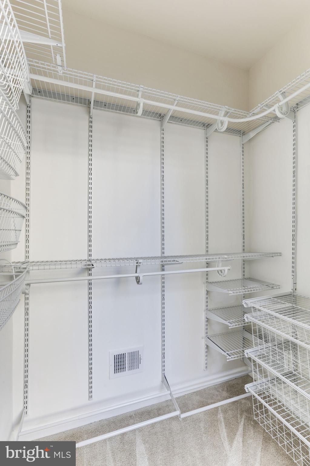 MERCER PARK CONDOMINIUM - Residential Lease