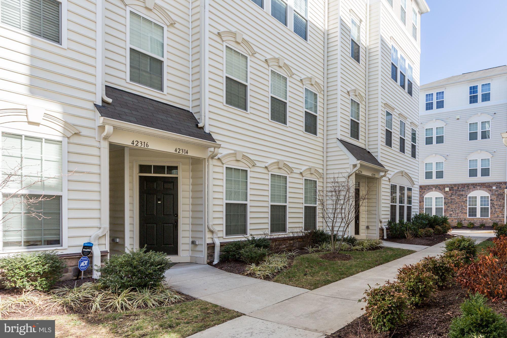 MERCER PARK CONDOMINIUM - Residential Lease