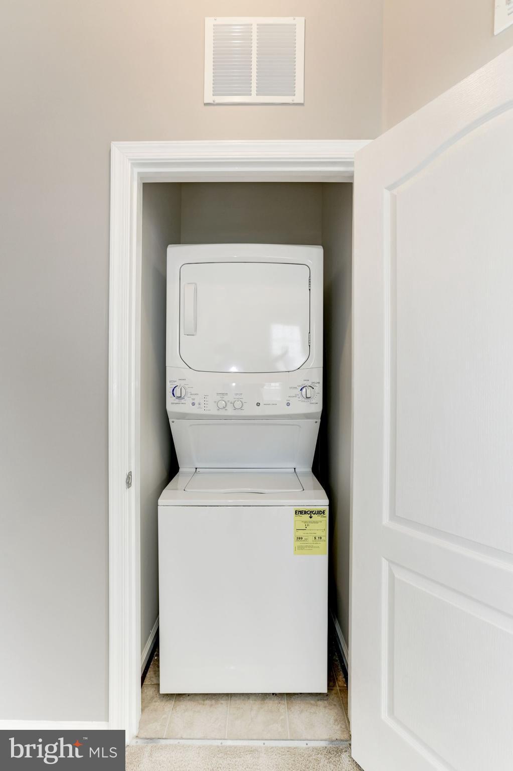 MERCER PARK CONDOMINIUM - Residential Lease