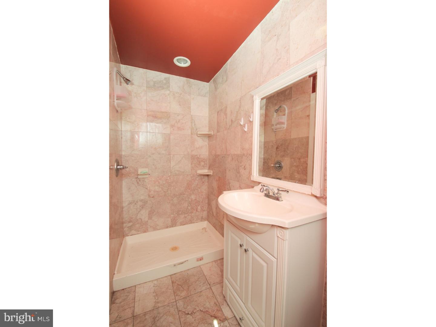 PASSYUNK SQUARE - Commercial Sale