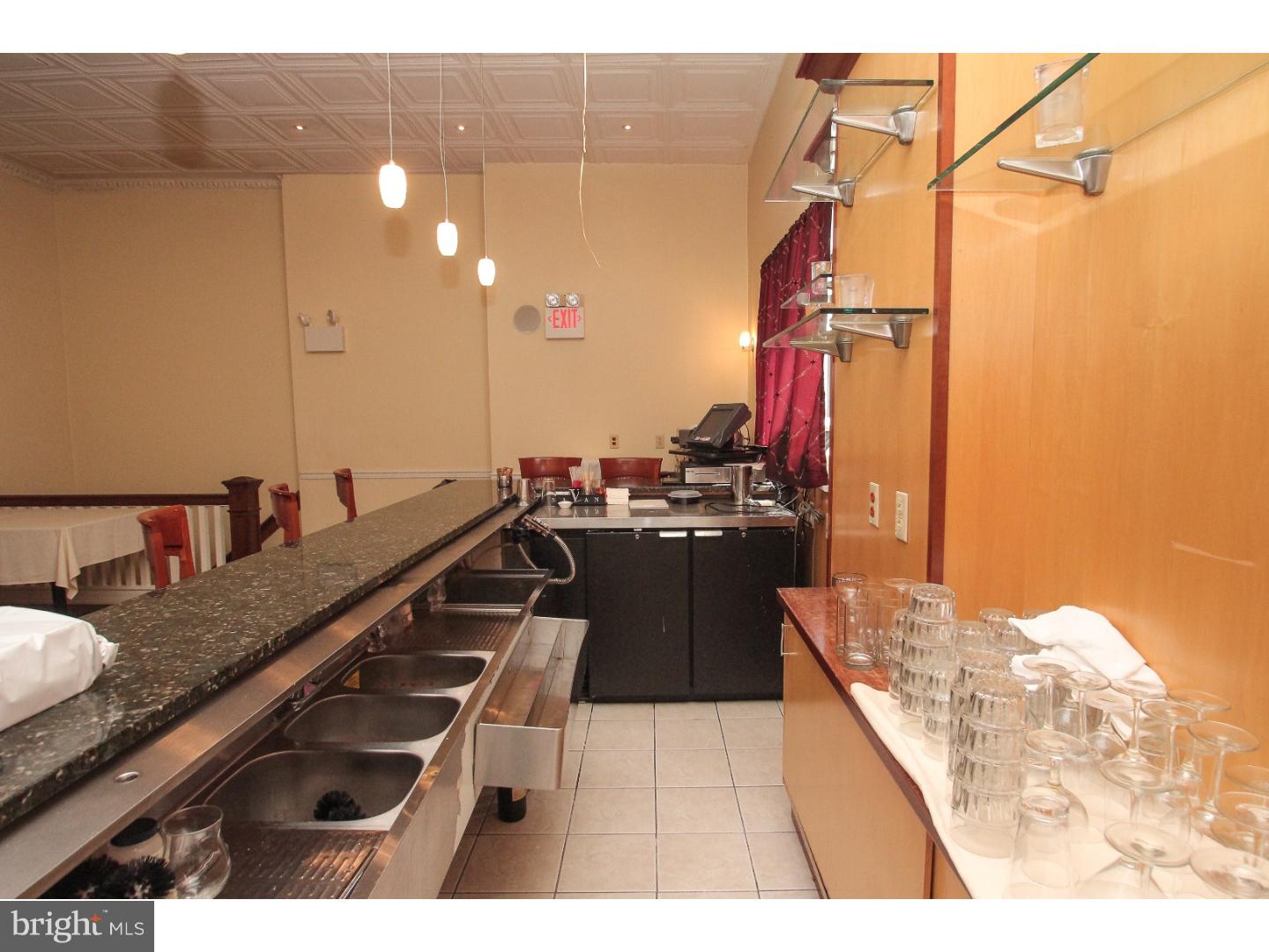 PASSYUNK SQUARE - Commercial Sale