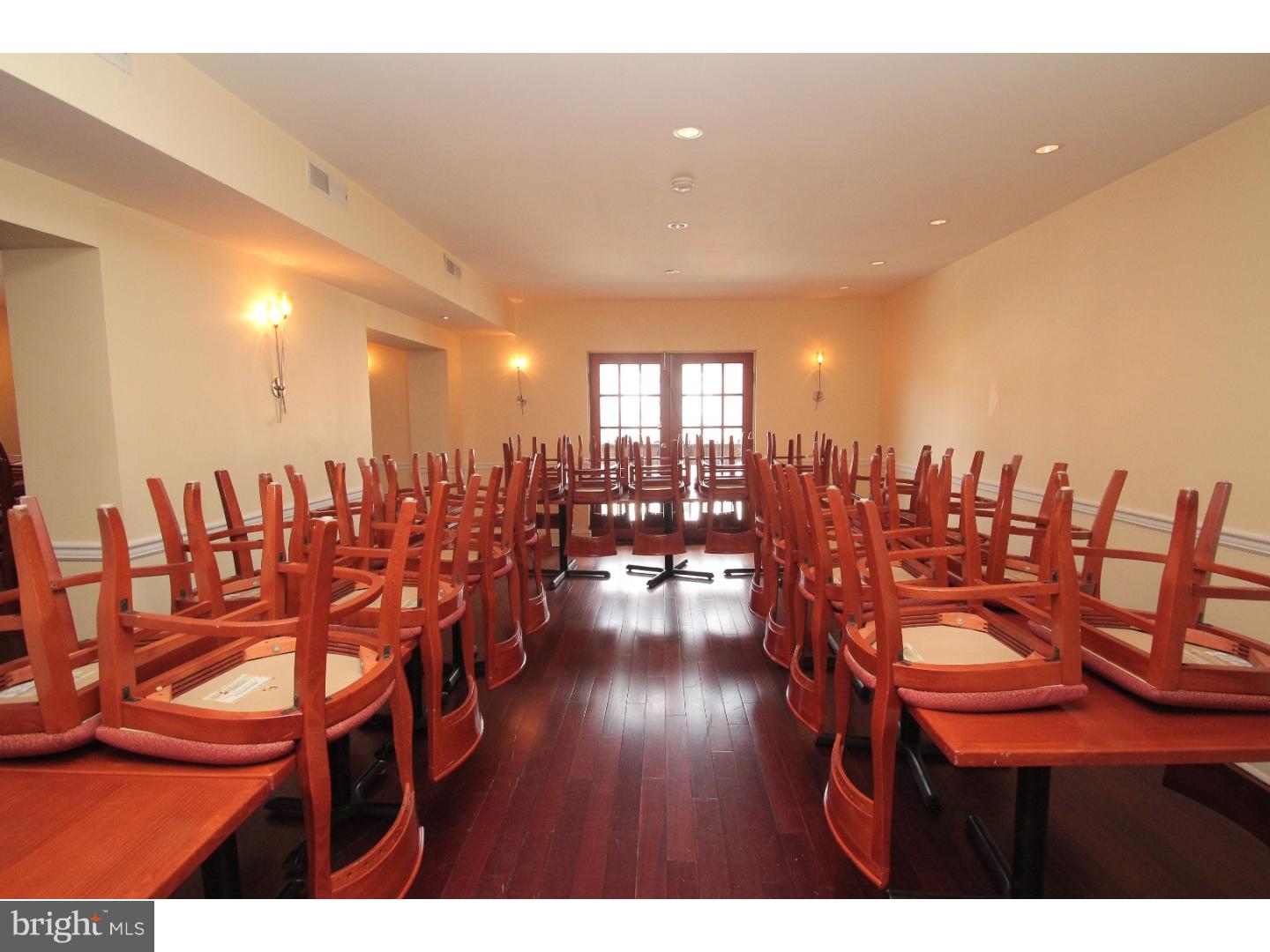 PASSYUNK SQUARE - Commercial Sale