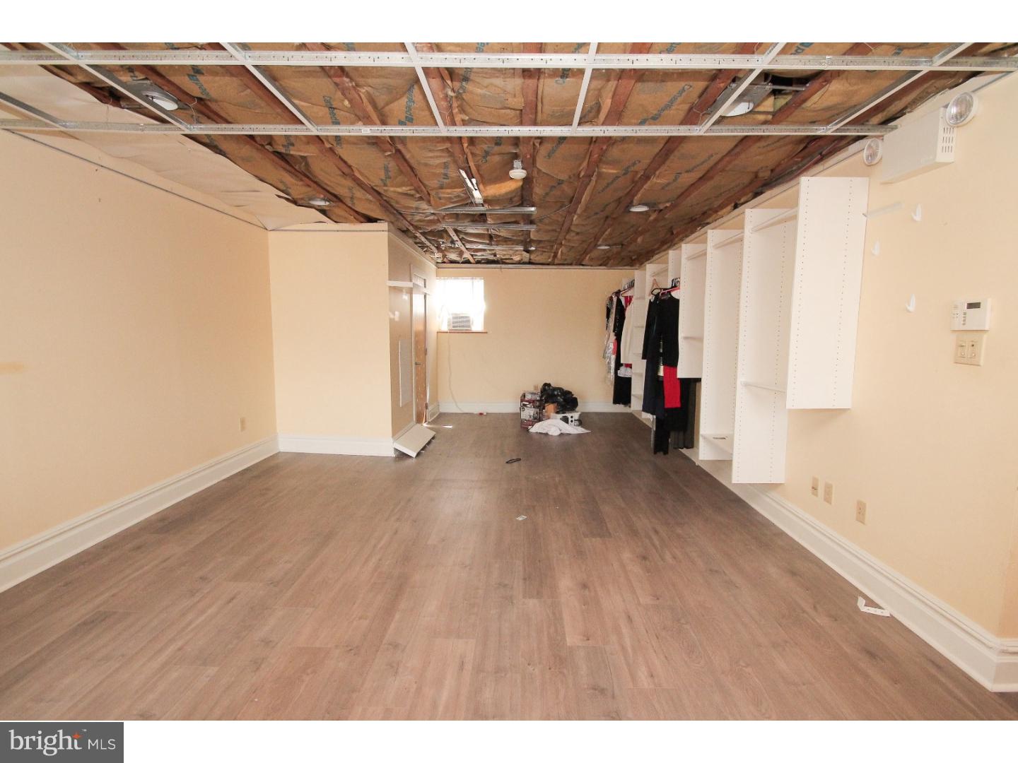 PASSYUNK SQUARE - Commercial Sale