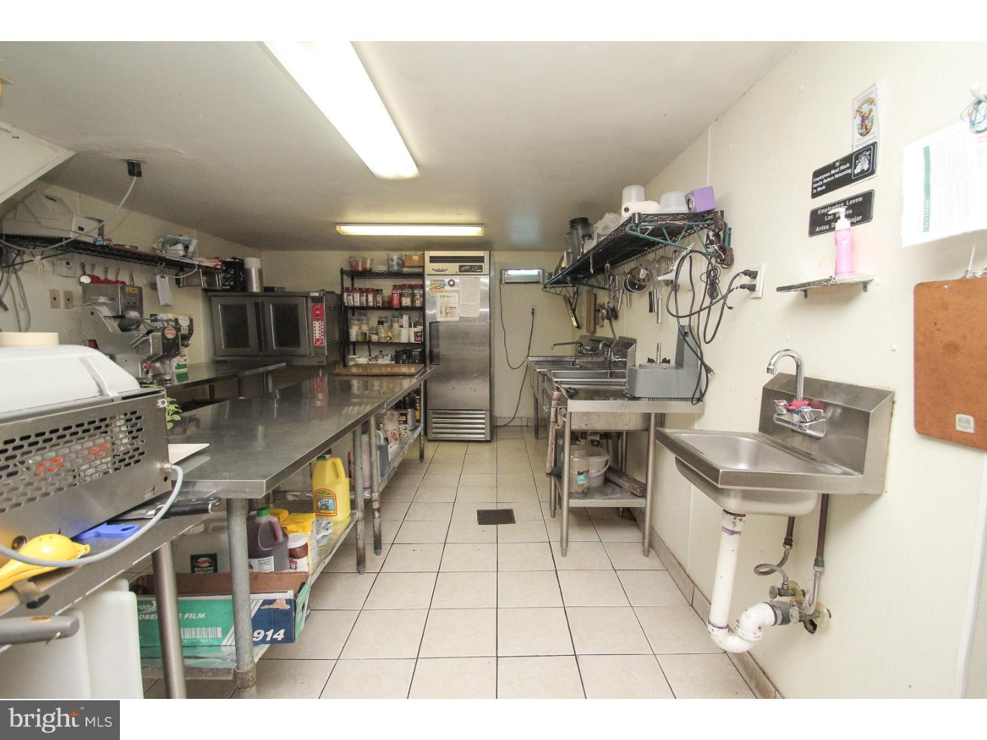 PASSYUNK SQUARE - Commercial Sale