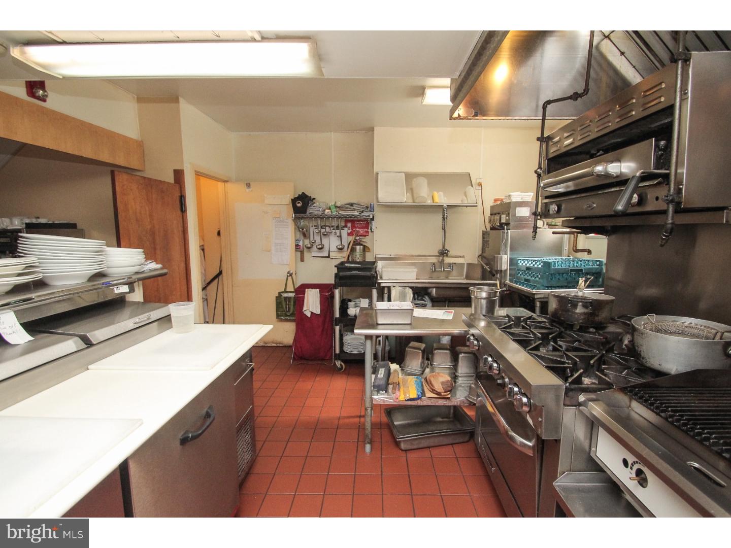 PASSYUNK SQUARE - Commercial Sale