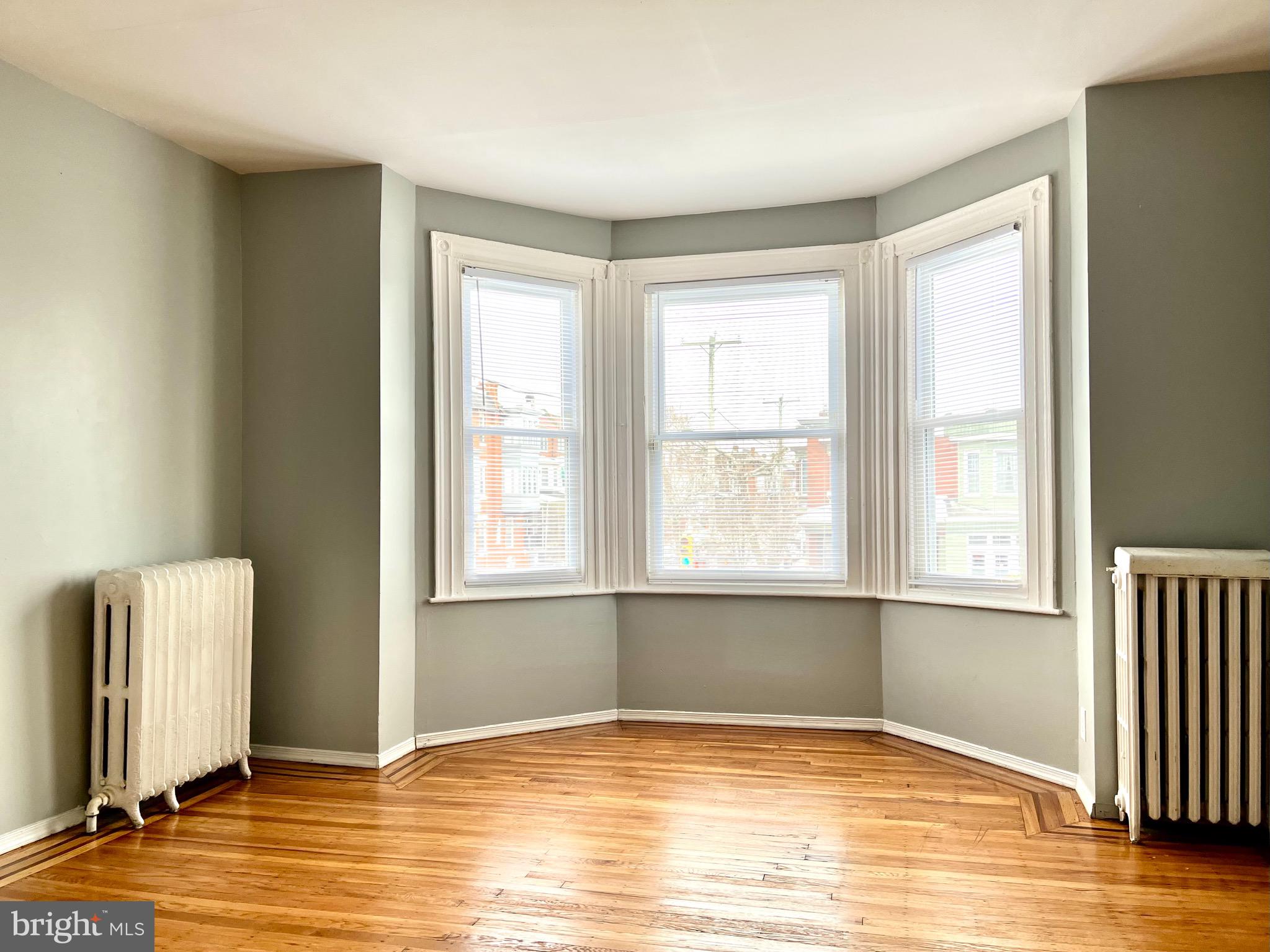 UNIVERSITY CITY - Residential Lease