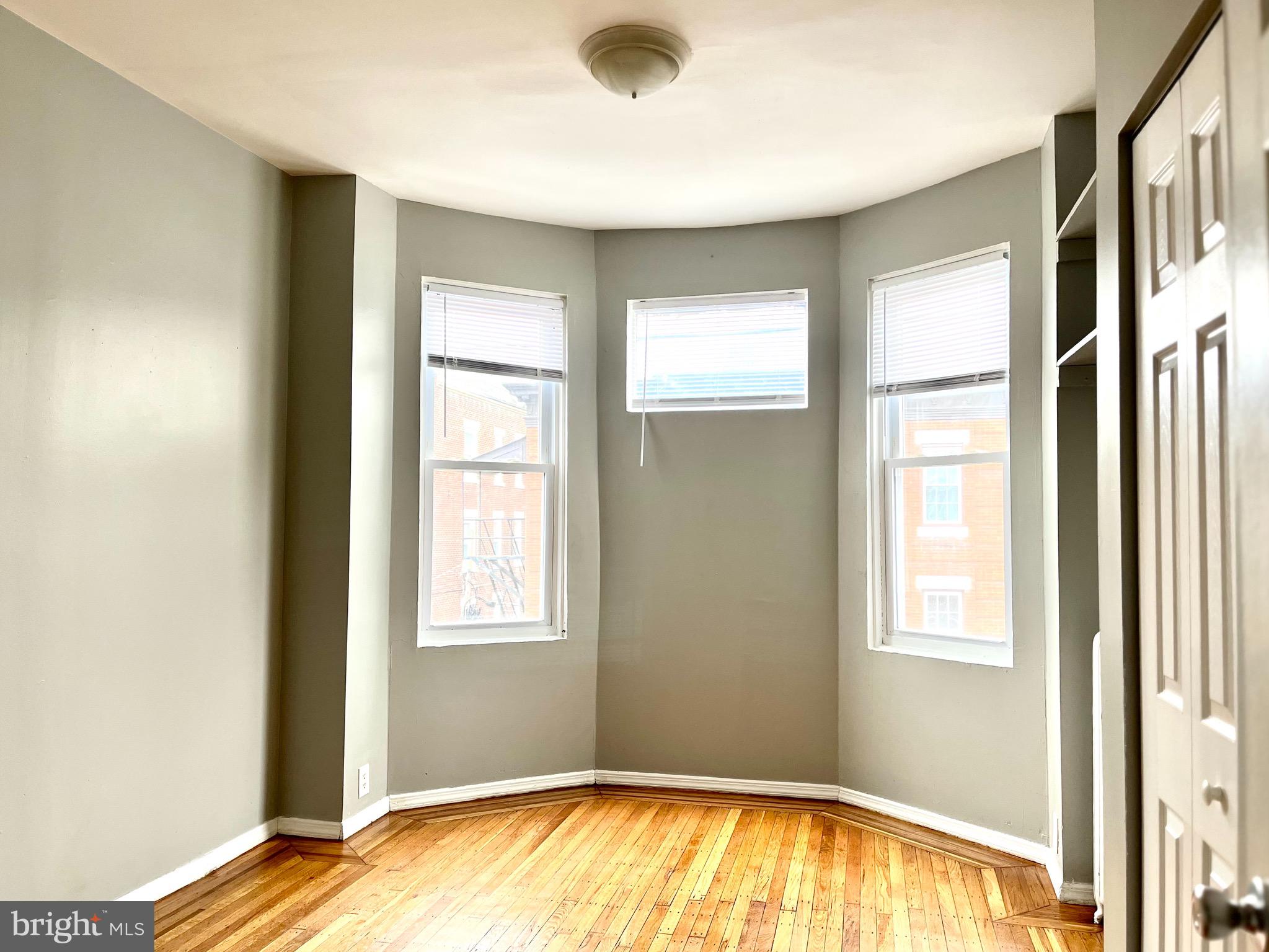 UNIVERSITY CITY - Residential Lease