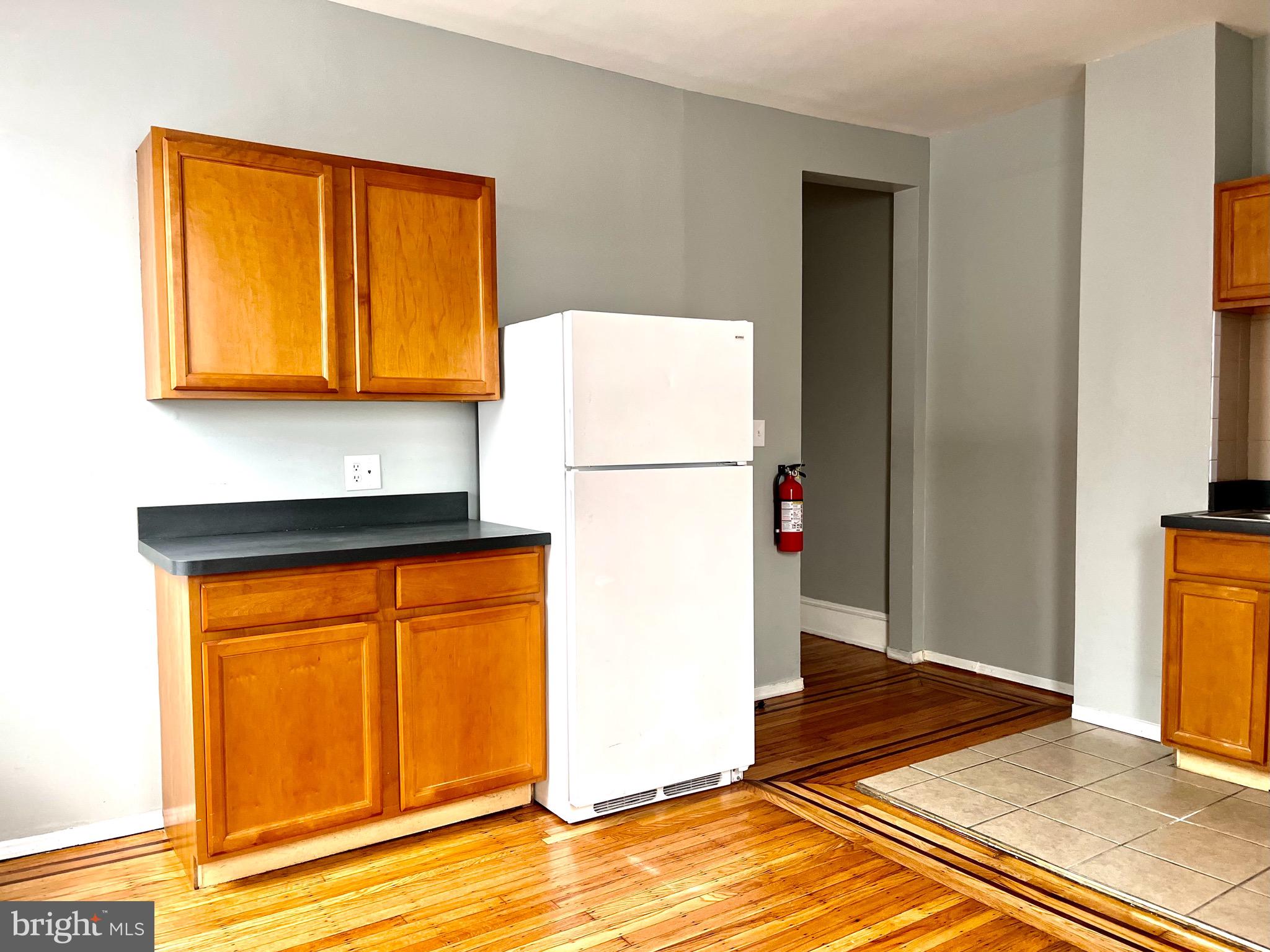 UNIVERSITY CITY - Residential Lease