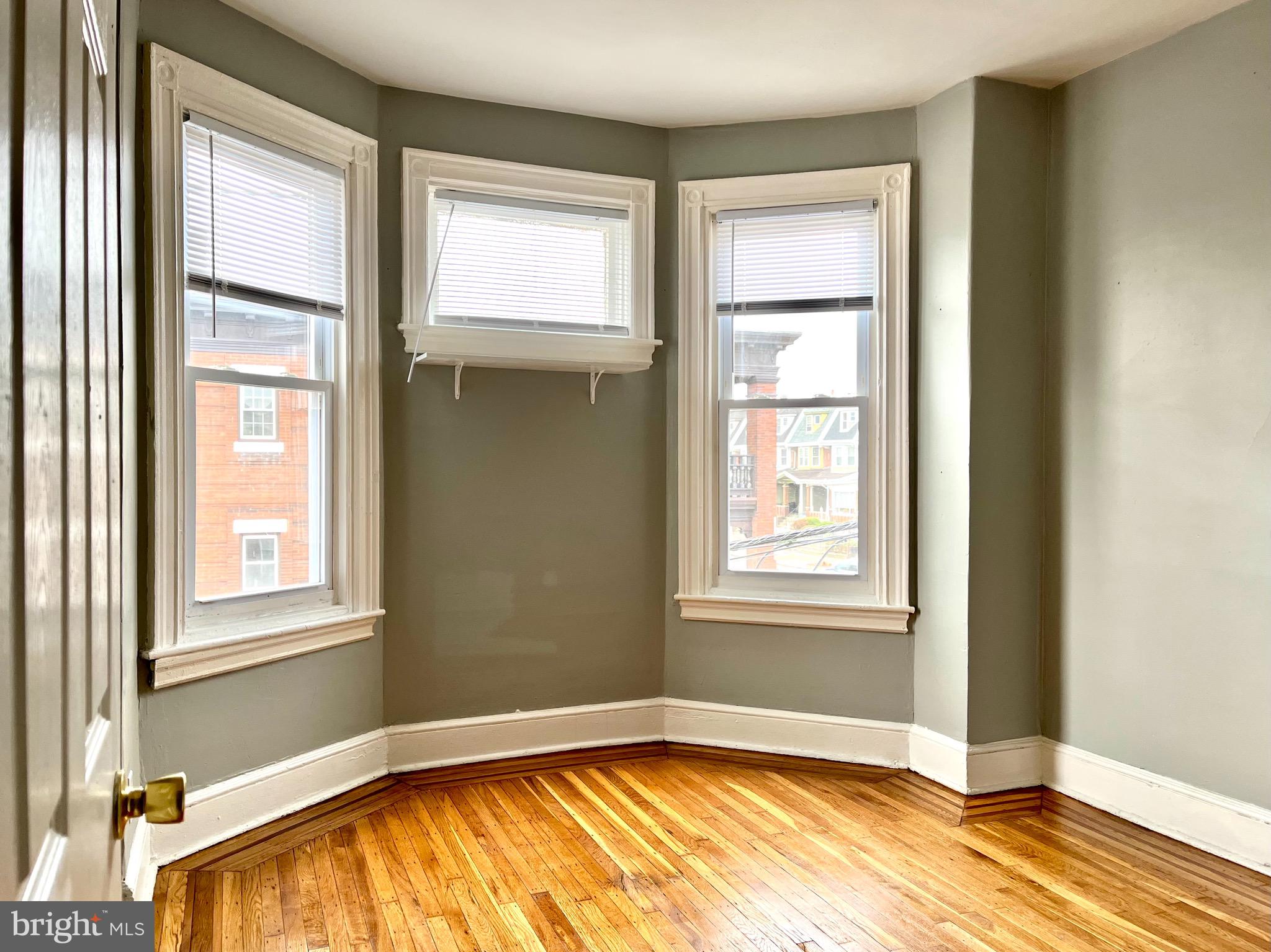UNIVERSITY CITY - Residential Lease