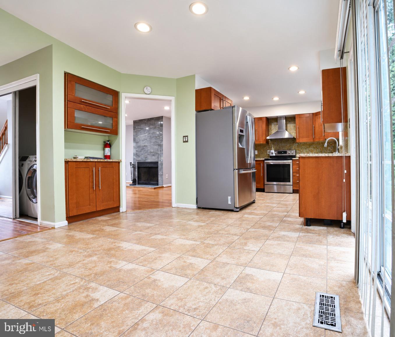 604 HILLARY COURT 604