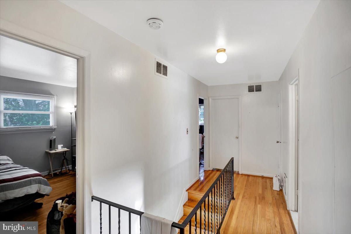 KINGS POINT - Residential