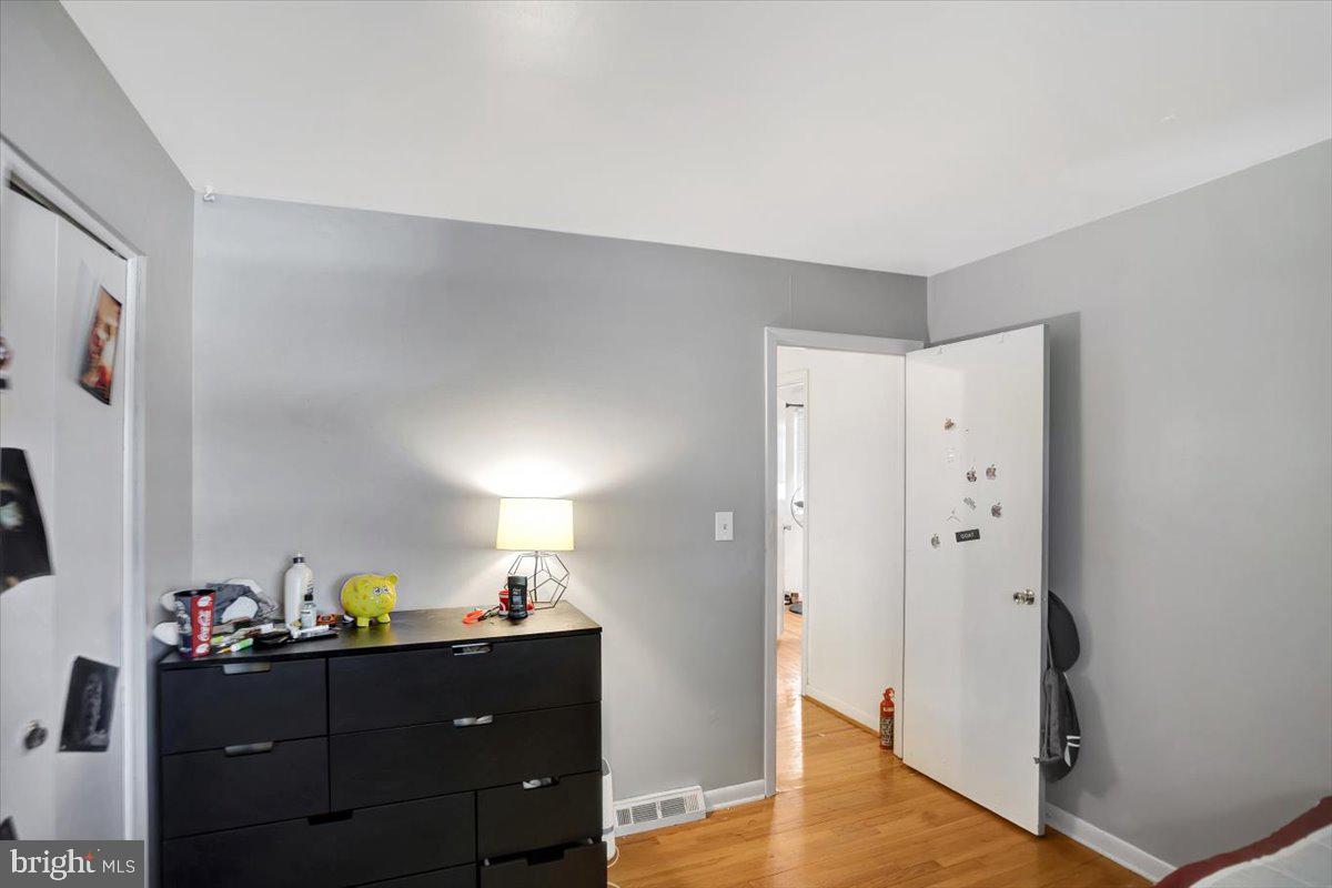 KINGS POINT - Residential