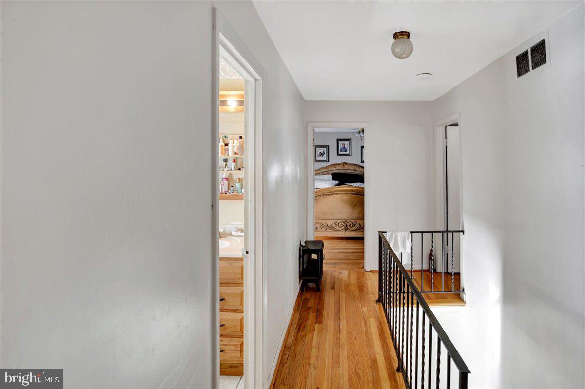 KINGS POINT - Residential