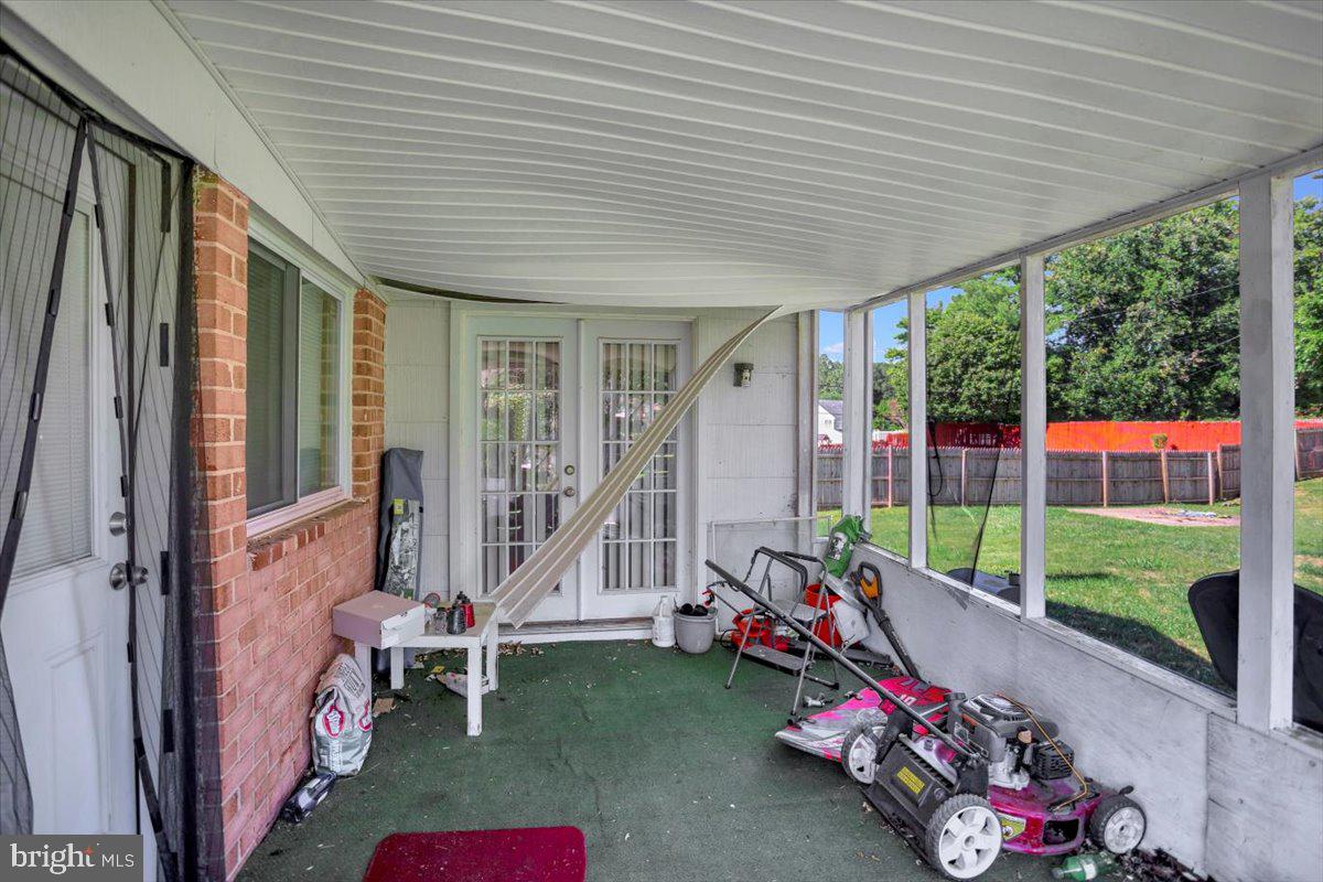 KINGS POINT - Residential