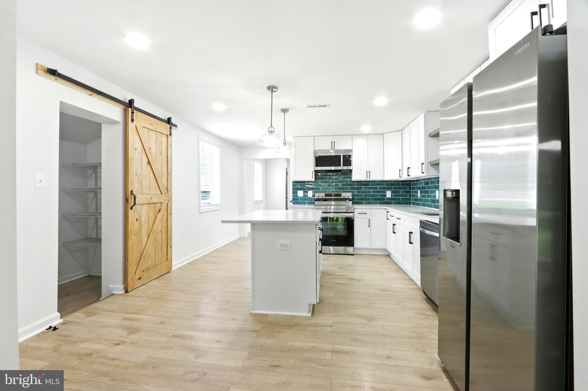 MURRAY POINT - Residential