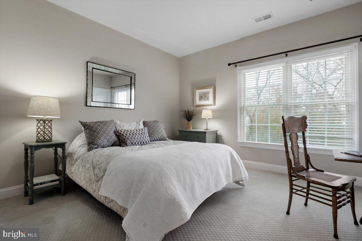 VILLAGE OF WAXPOOL - Residential