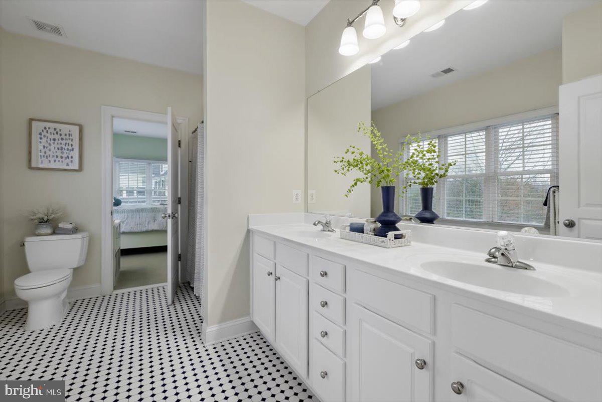 VILLAGE OF WAXPOOL - Residential