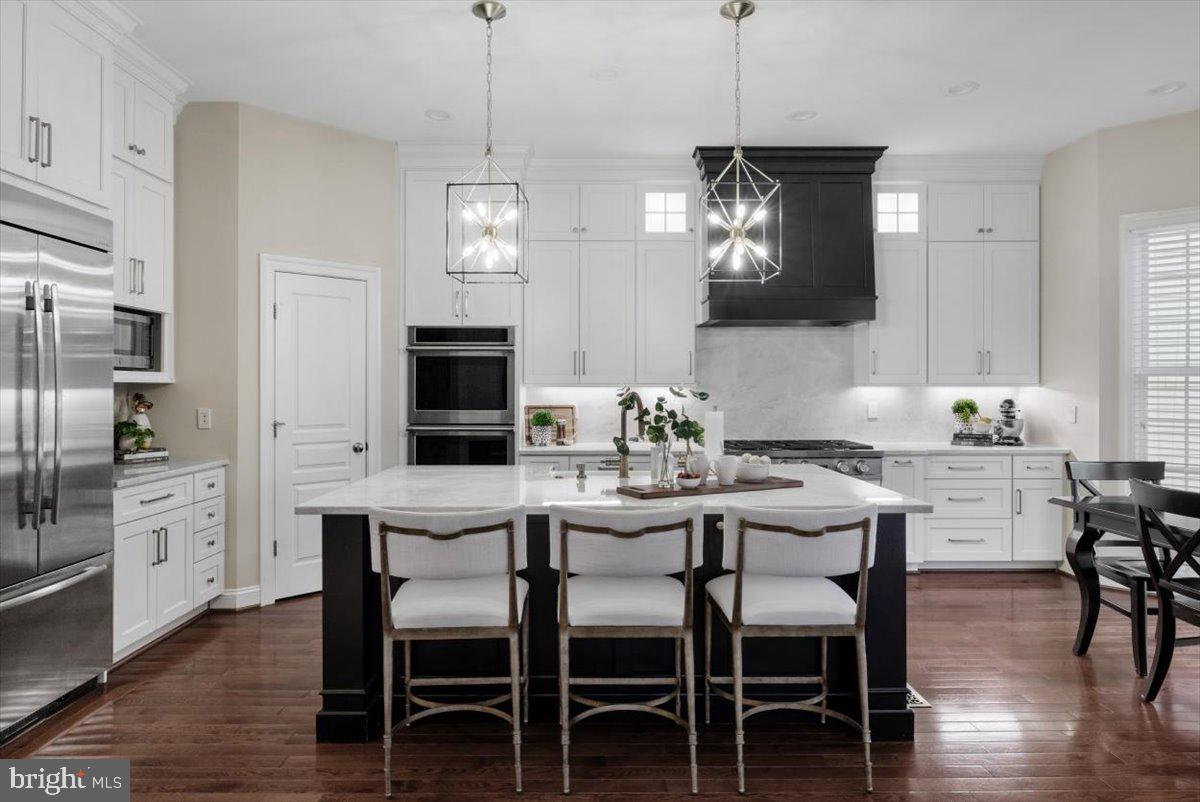 VILLAGE OF WAXPOOL - Residential