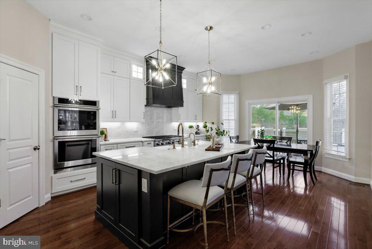 VILLAGE OF WAXPOOL - Residential