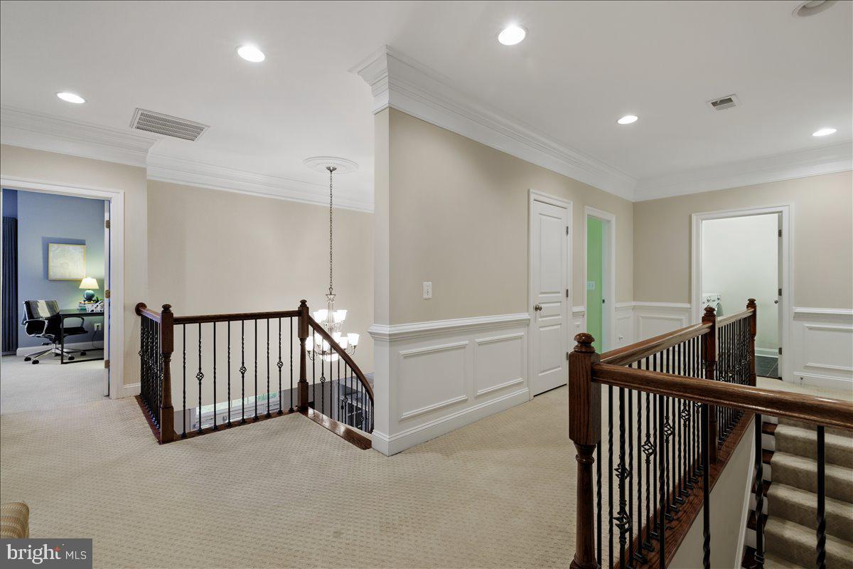 VILLAGE OF WAXPOOL - Residential