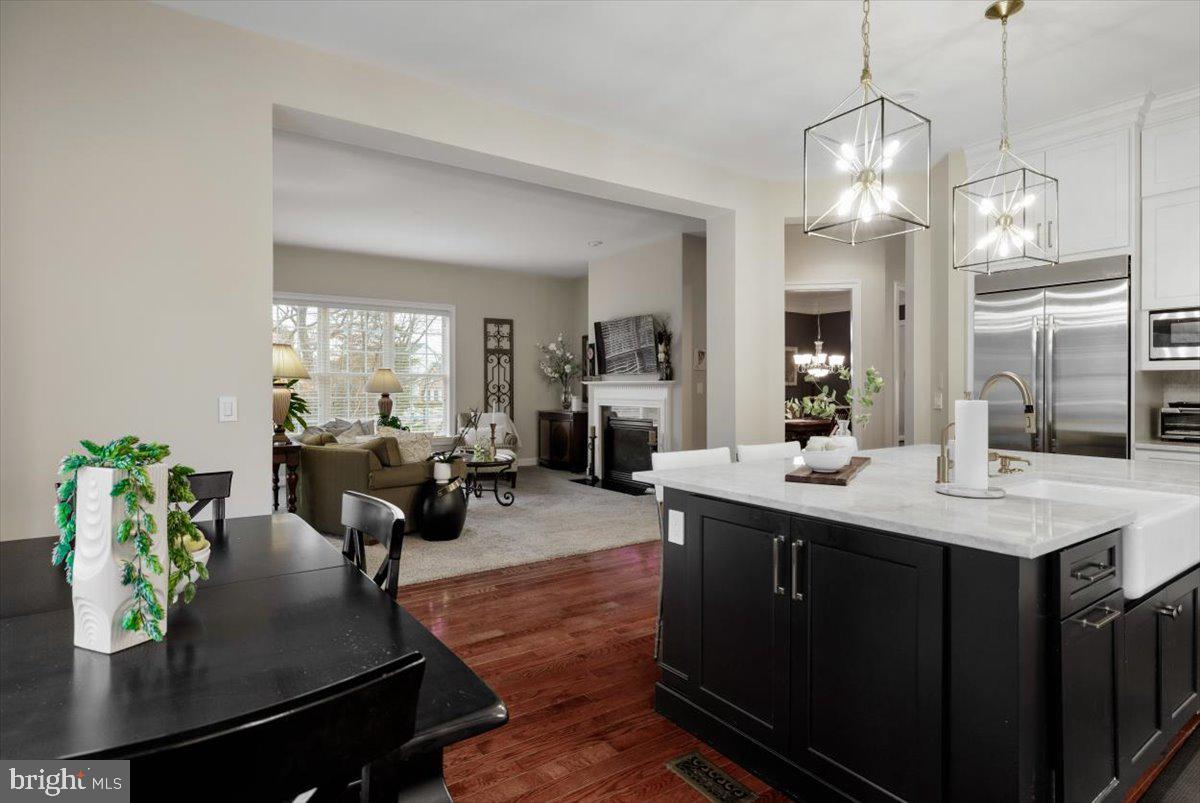 VILLAGE OF WAXPOOL - Residential