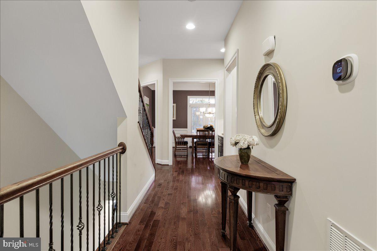 VILLAGE OF WAXPOOL - Residential