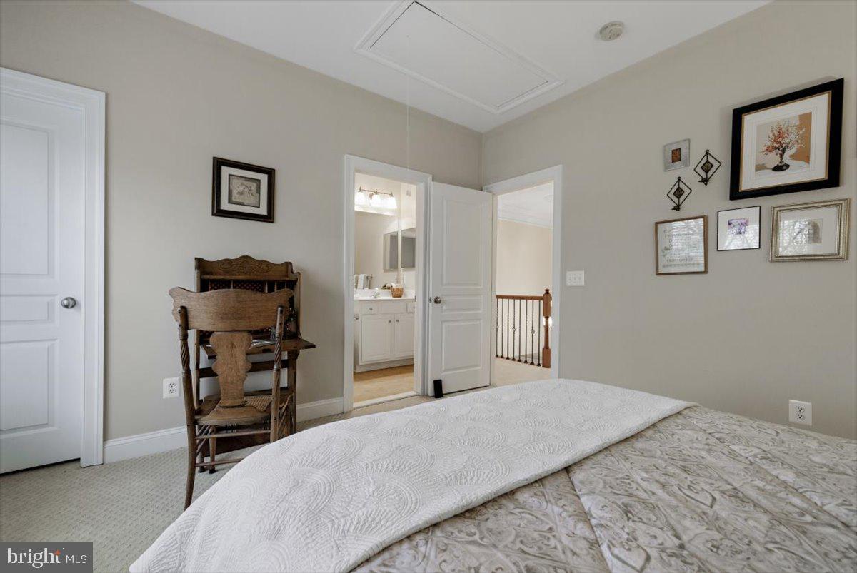 VILLAGE OF WAXPOOL - Residential