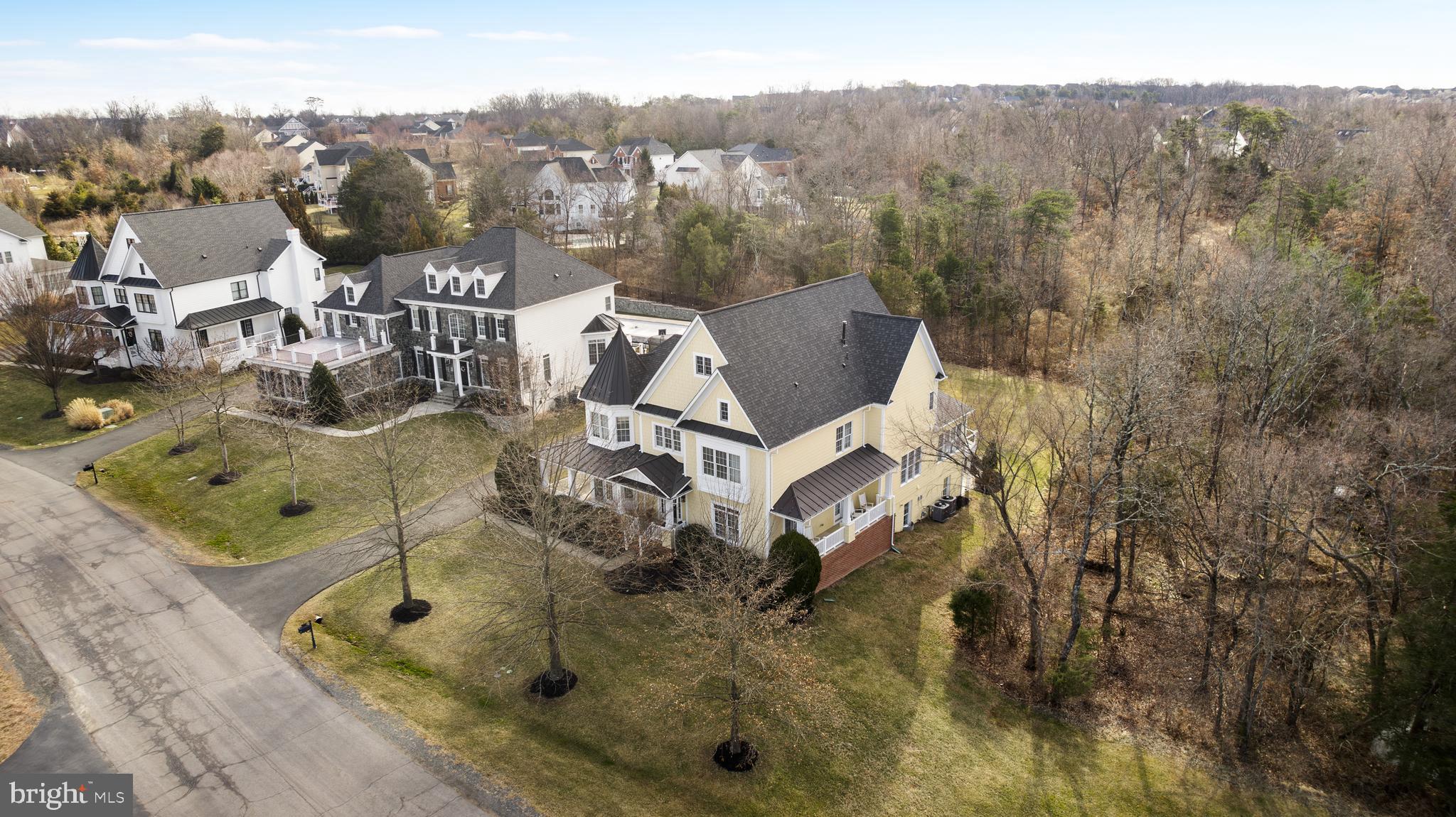 VILLAGE OF WAXPOOL - Residential