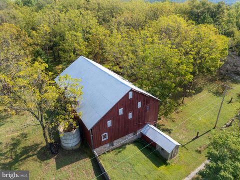 364 KNOTT ROAD SHEPHERDSTOWN WV 25443