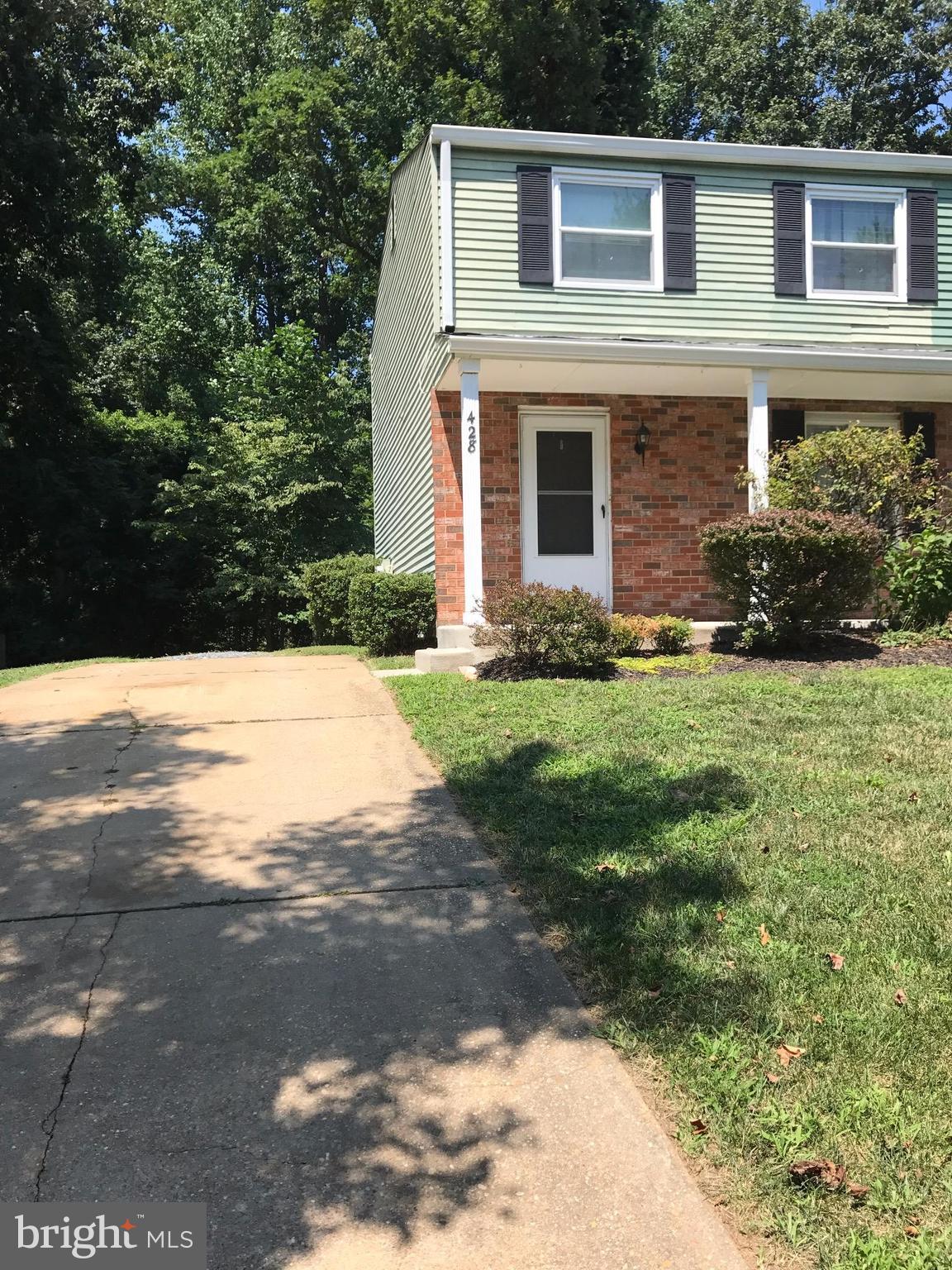 WHISPERING WOODS - Residential