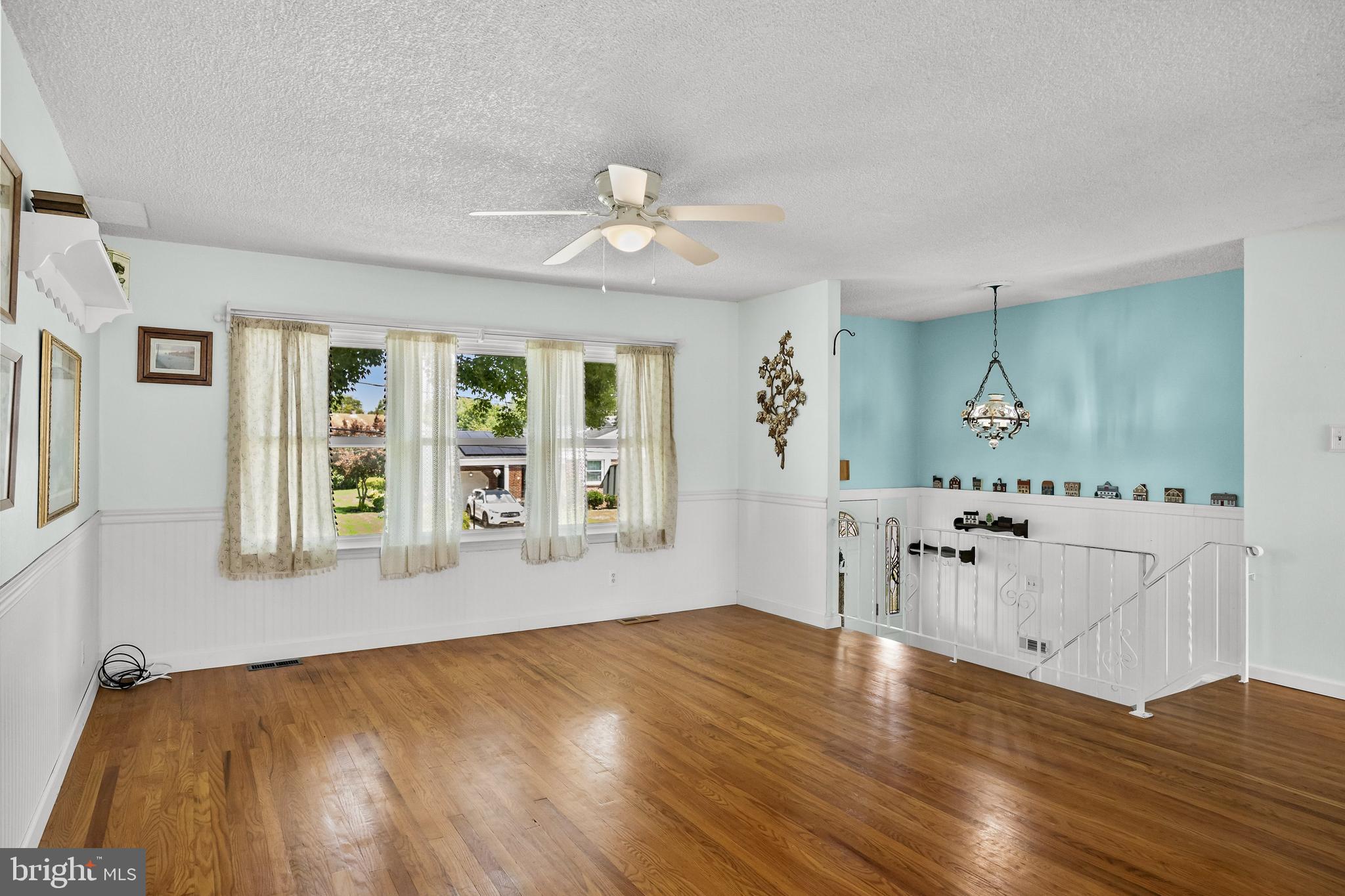 500 WOODLANE COURT