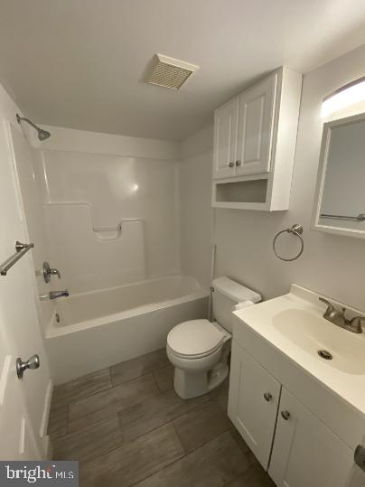 GLENWOOD FOREST - Residential Lease