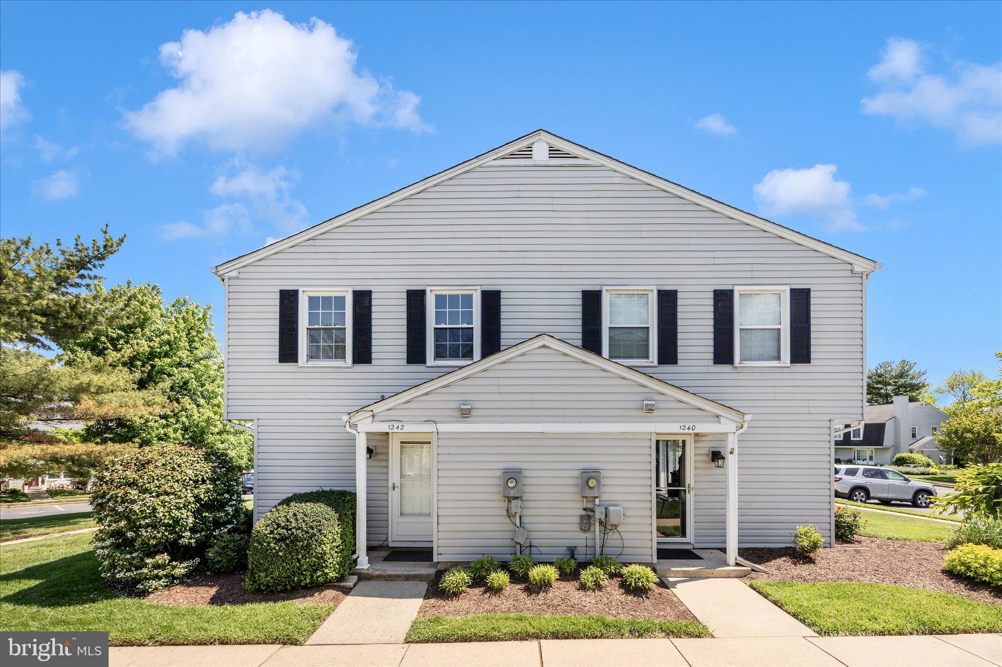 MOUNTAIN VIEW - Residential