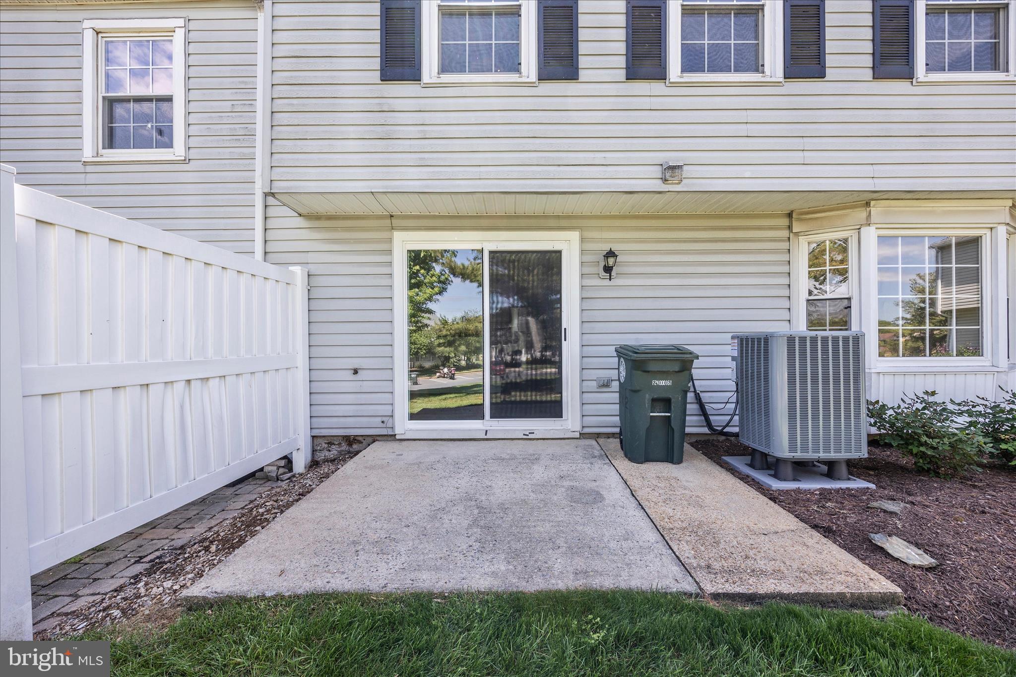 MOUNTAIN VIEW - Residential