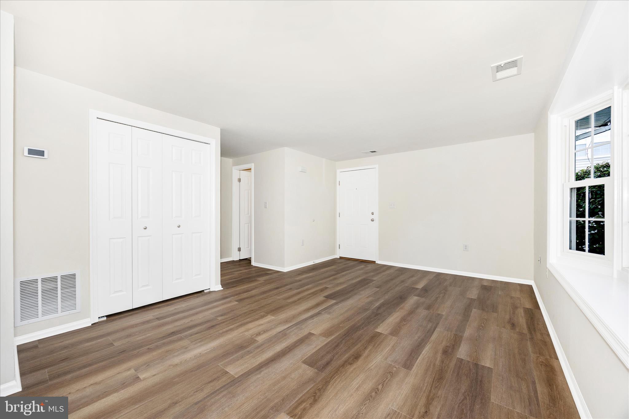 MOUNTAIN VIEW - Residential