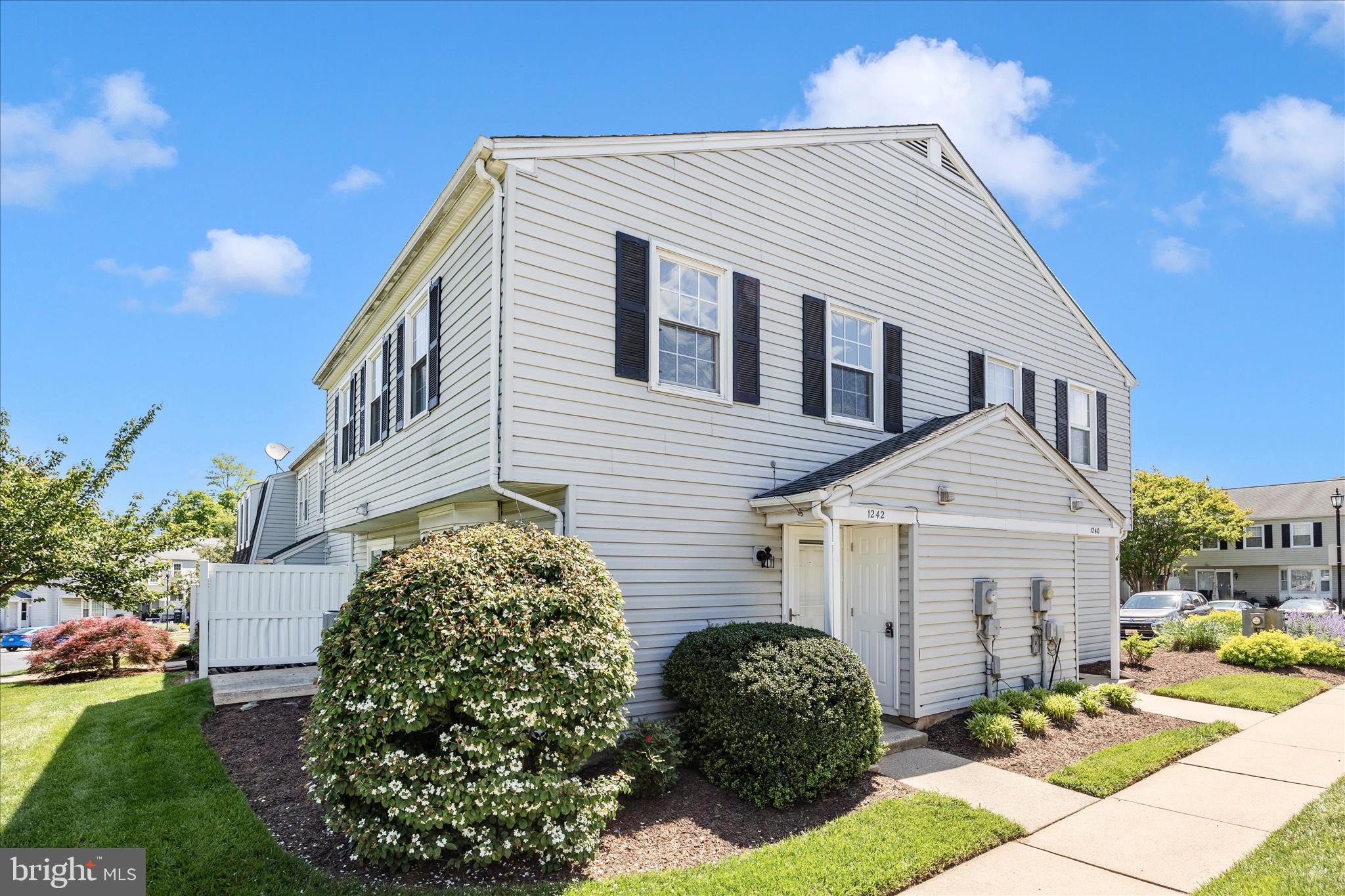 MOUNTAIN VIEW - Residential