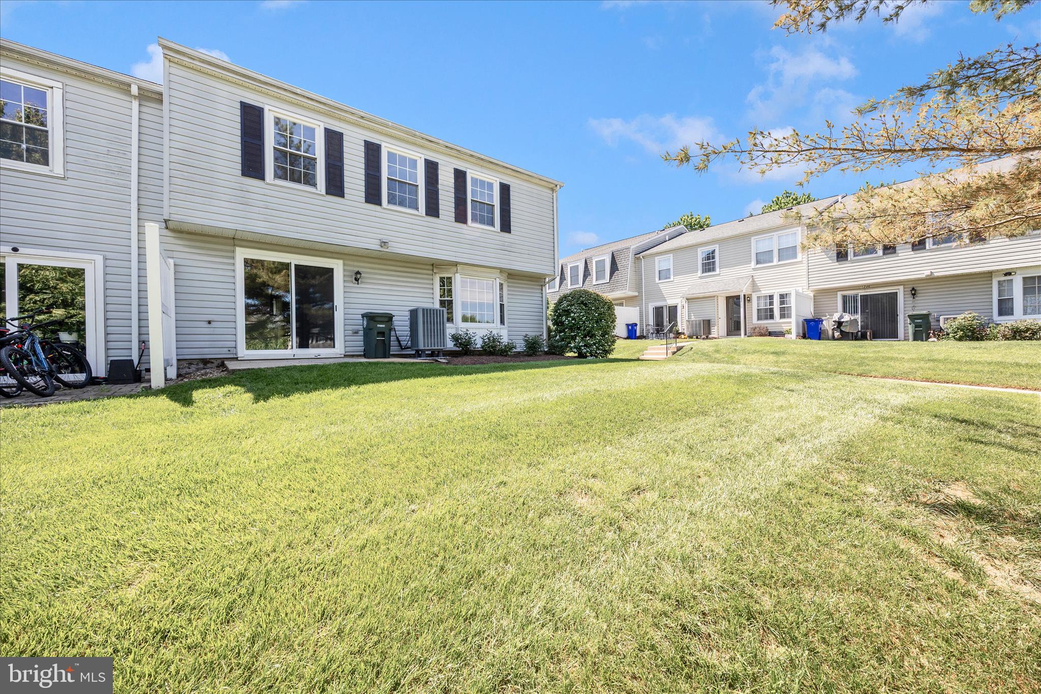 MOUNTAIN VIEW - Residential