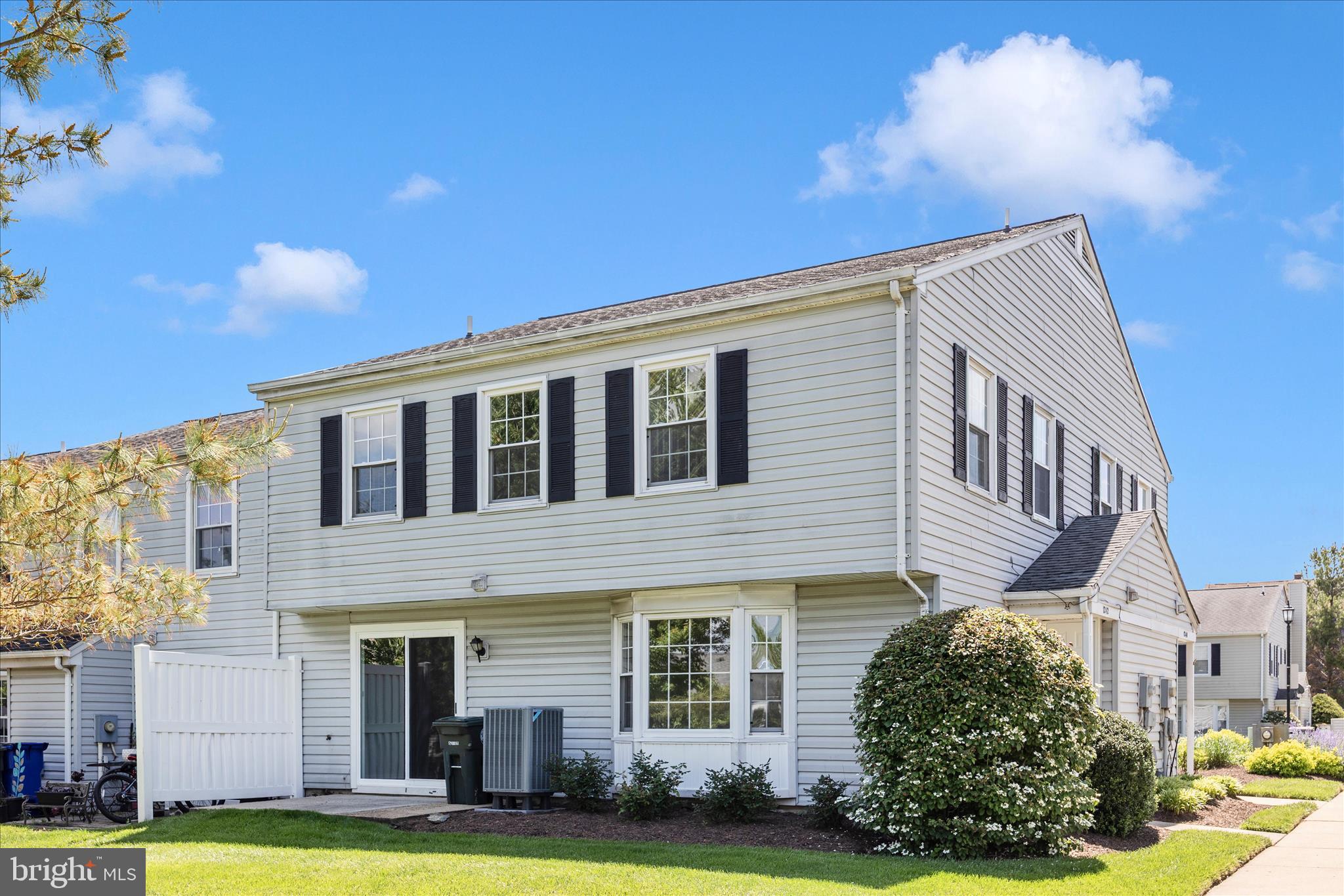 MOUNTAIN VIEW - Residential
