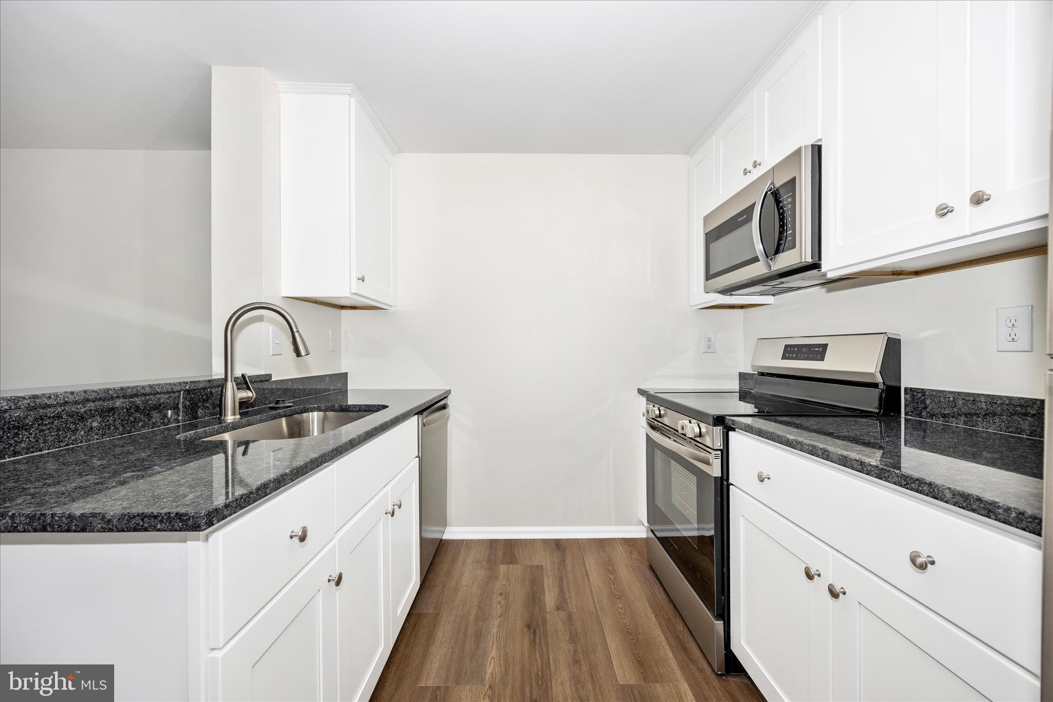 MOUNTAIN VIEW - Residential