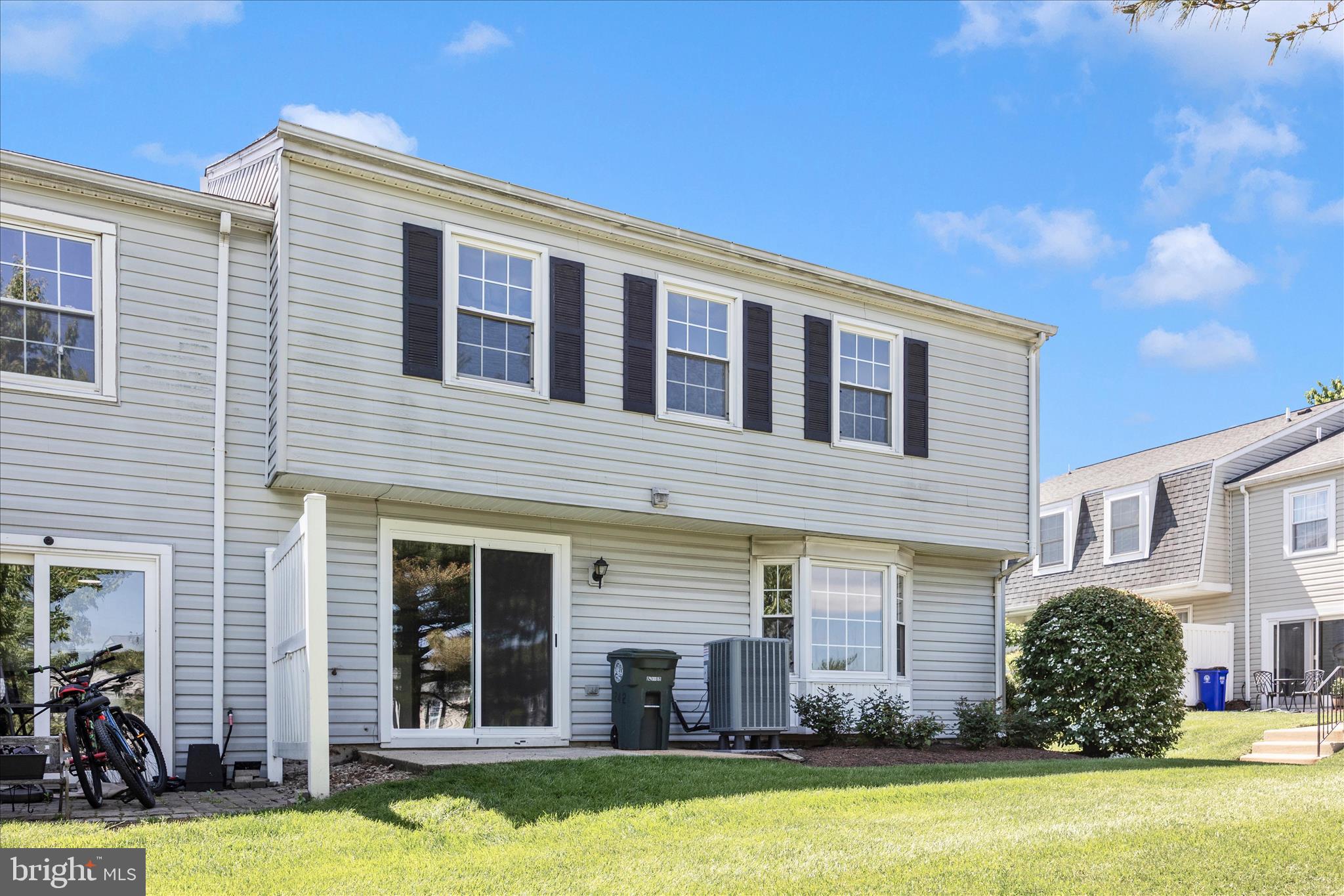 MOUNTAIN VIEW - Residential