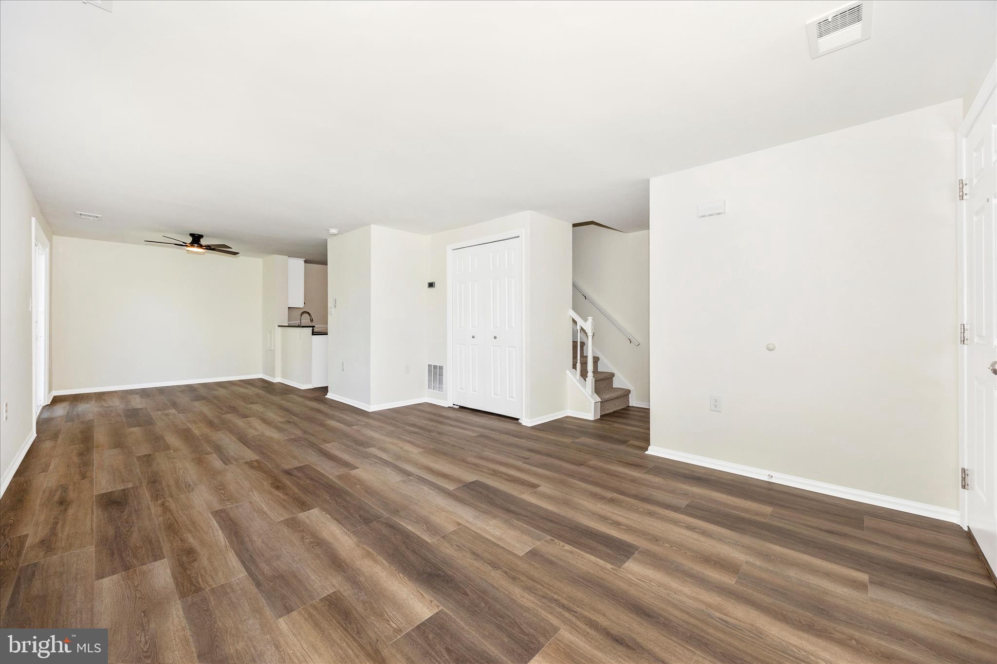 MOUNTAIN VIEW - Residential