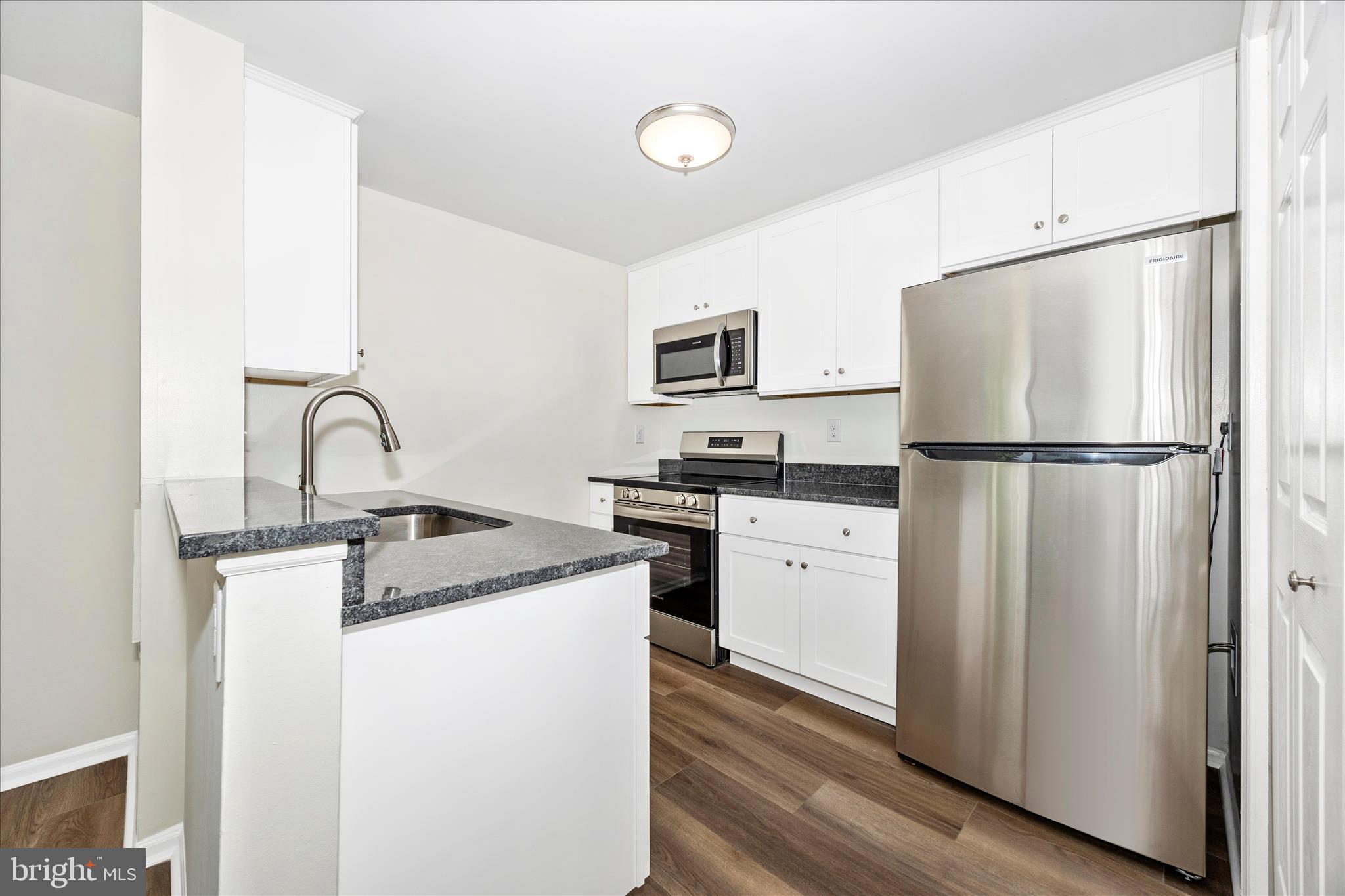 MOUNTAIN VIEW - Residential