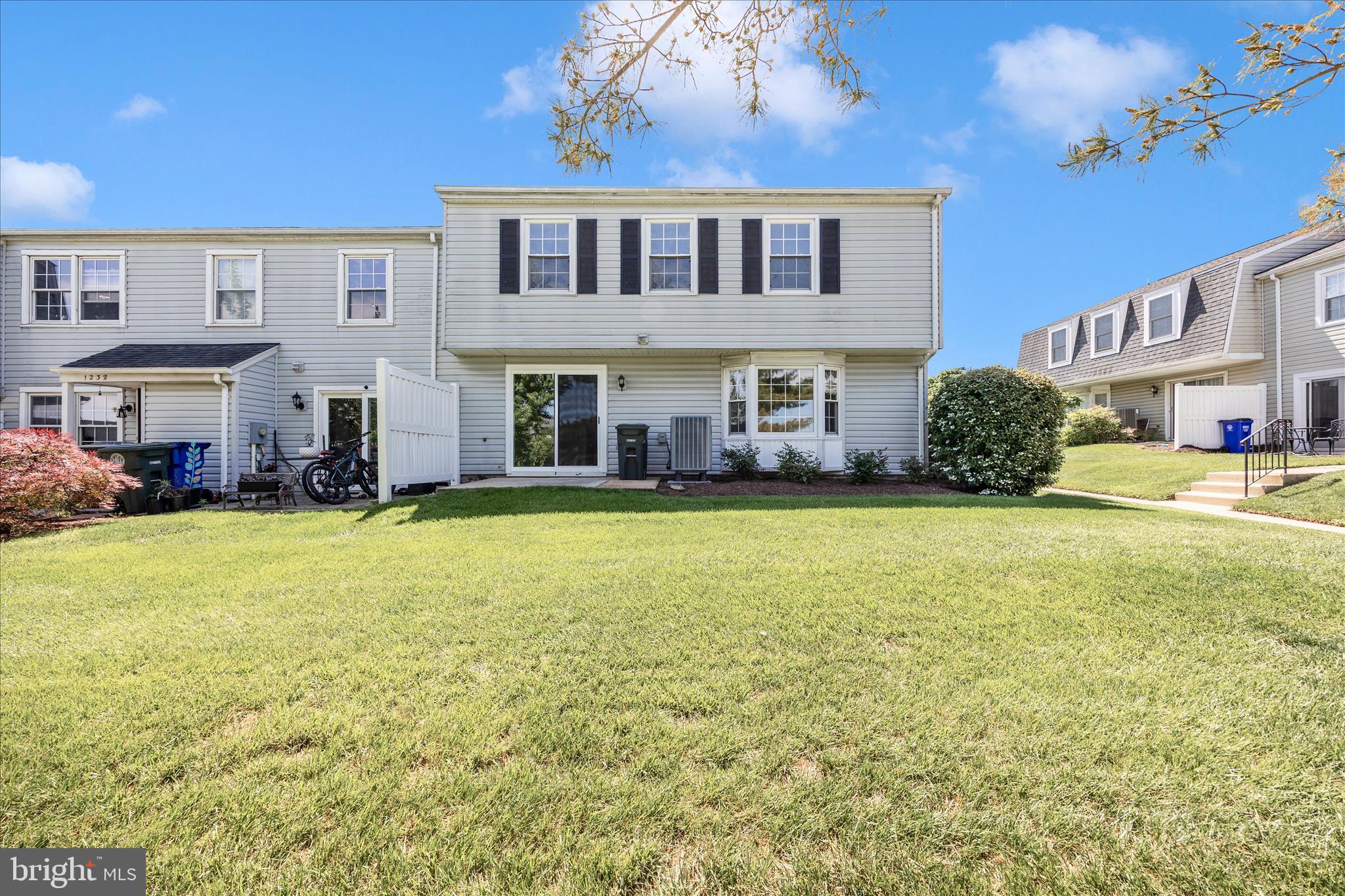 MOUNTAIN VIEW - Residential